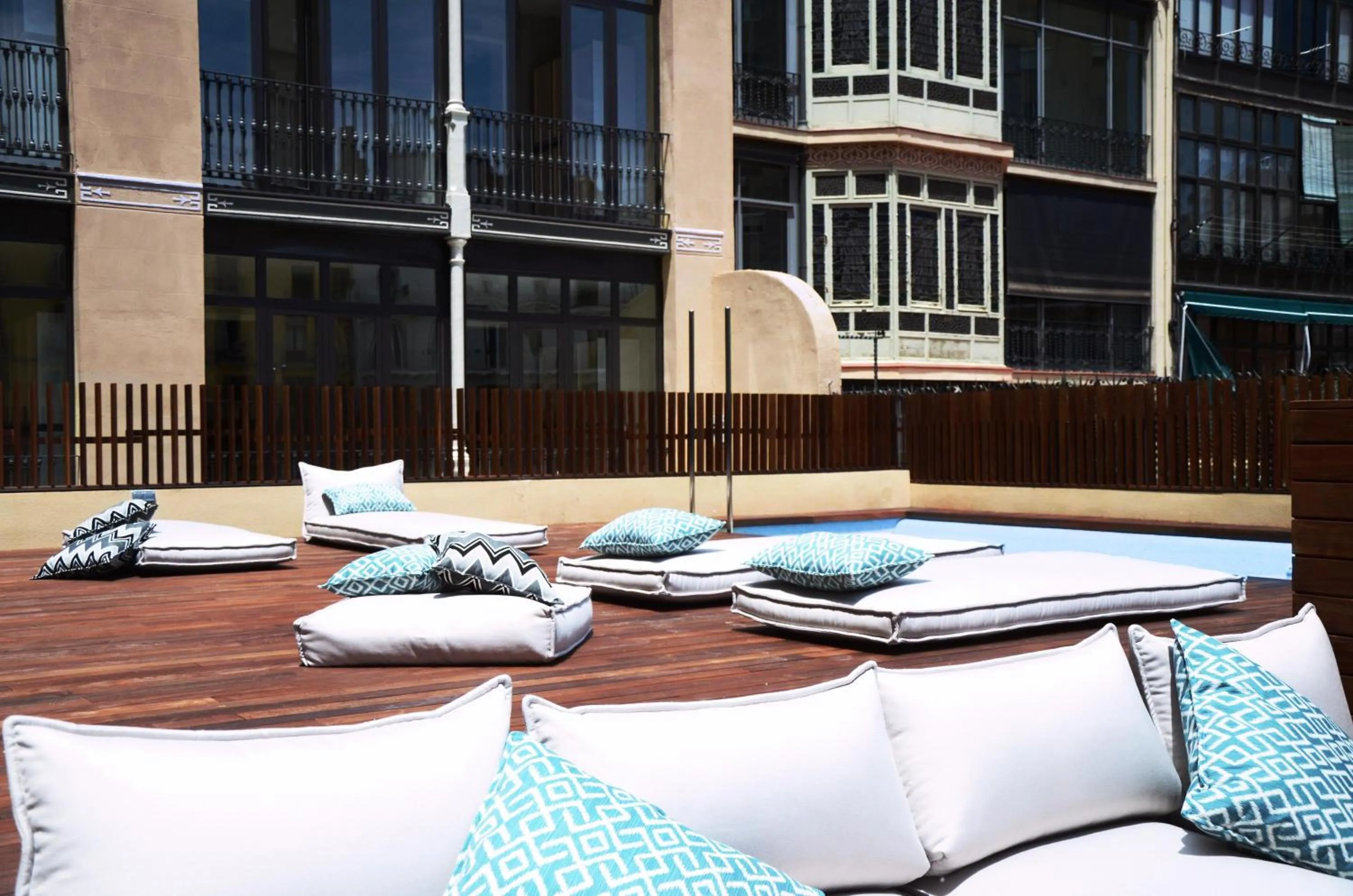 Solarium in TOC Hostel Barcelona