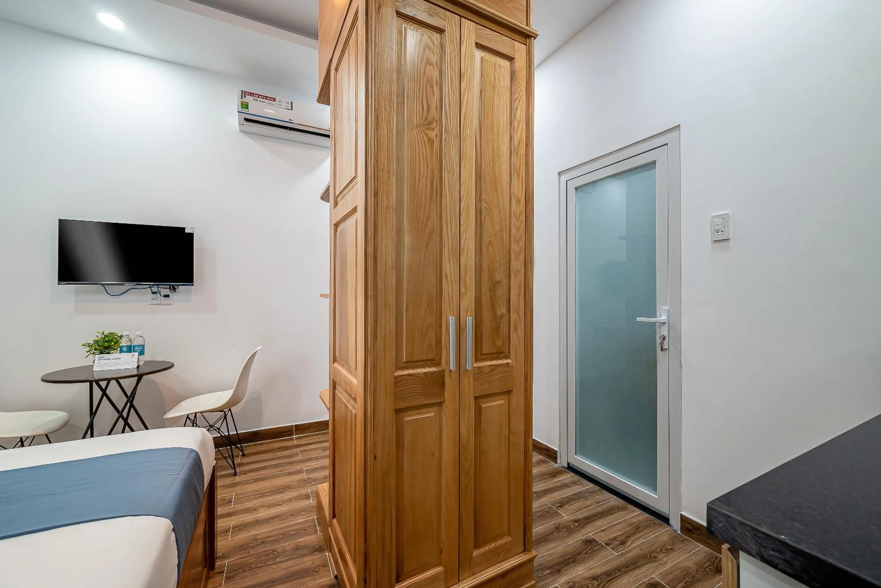 TV and multimedia, Bed in Cozrum Homes - Retro House