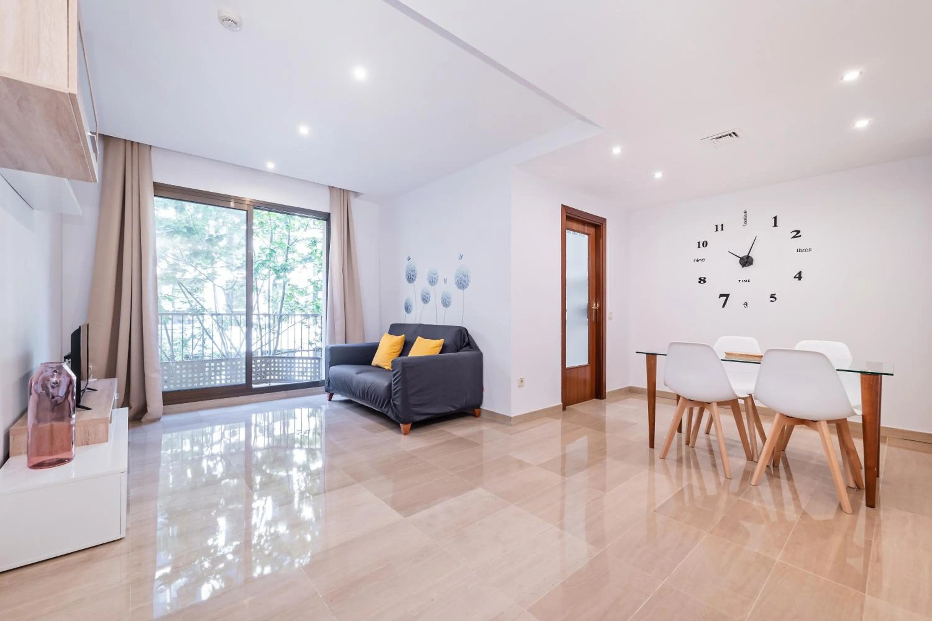 Living room in Aparthotel Napols - Abapart