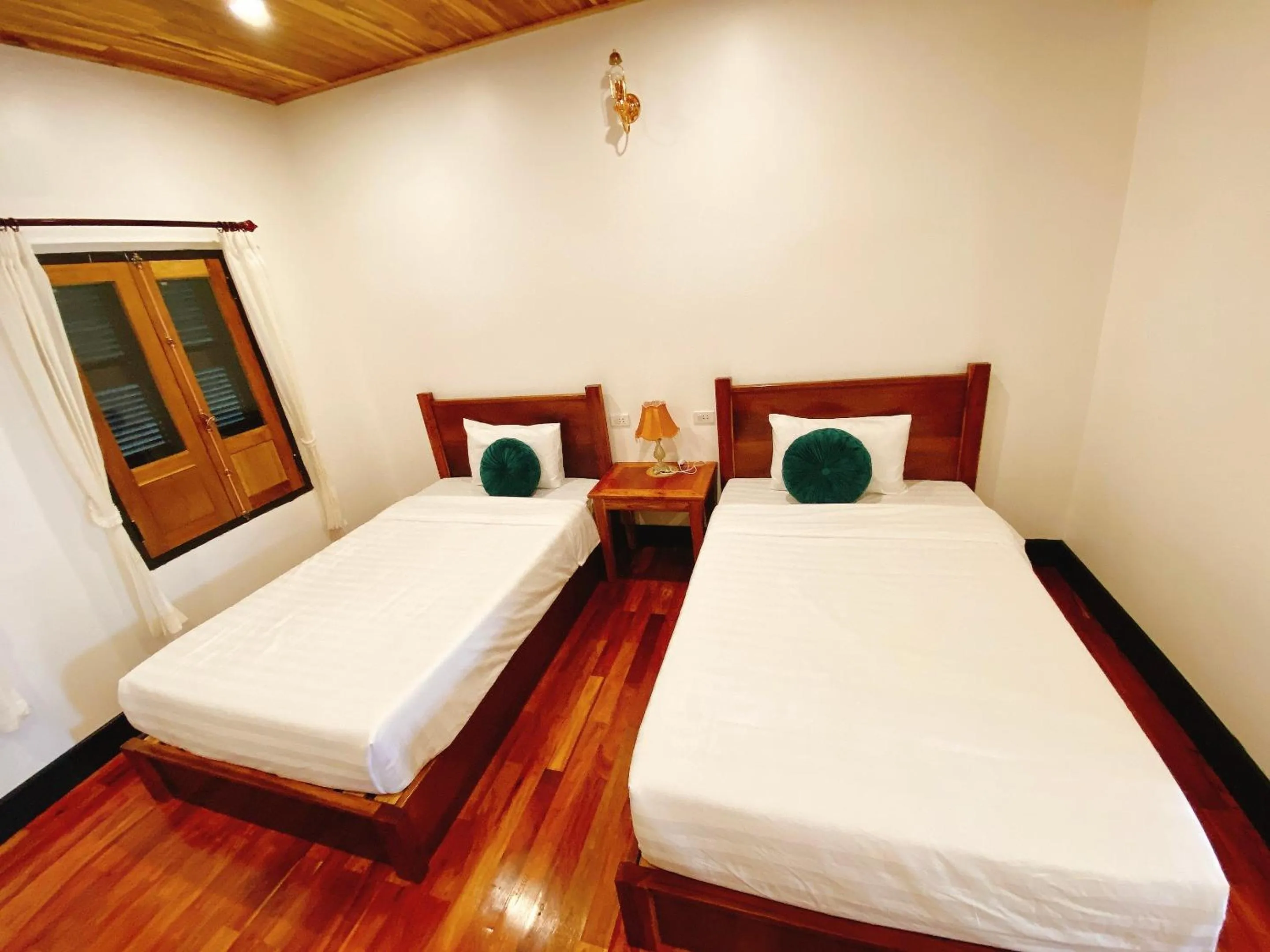 Bed in Opera Premier Hotel