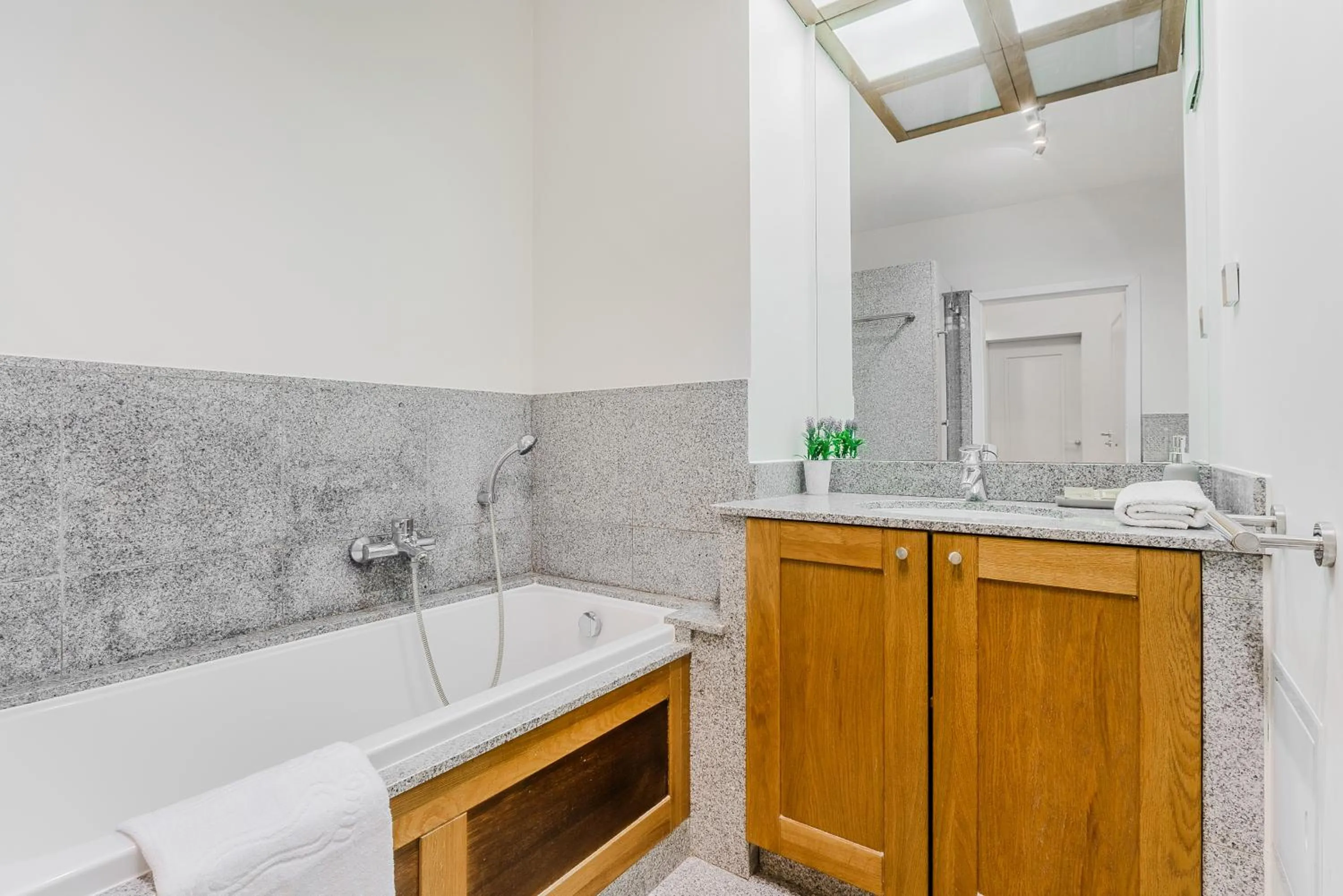 Bathroom in Slominskiego 7 P&O Apartments