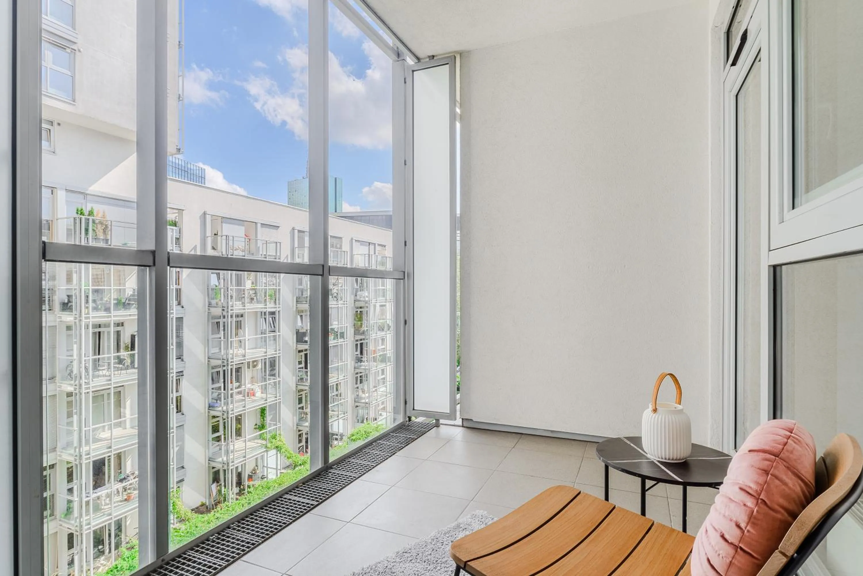 Balcony/Terrace in Slominskiego 7 P&O Apartments