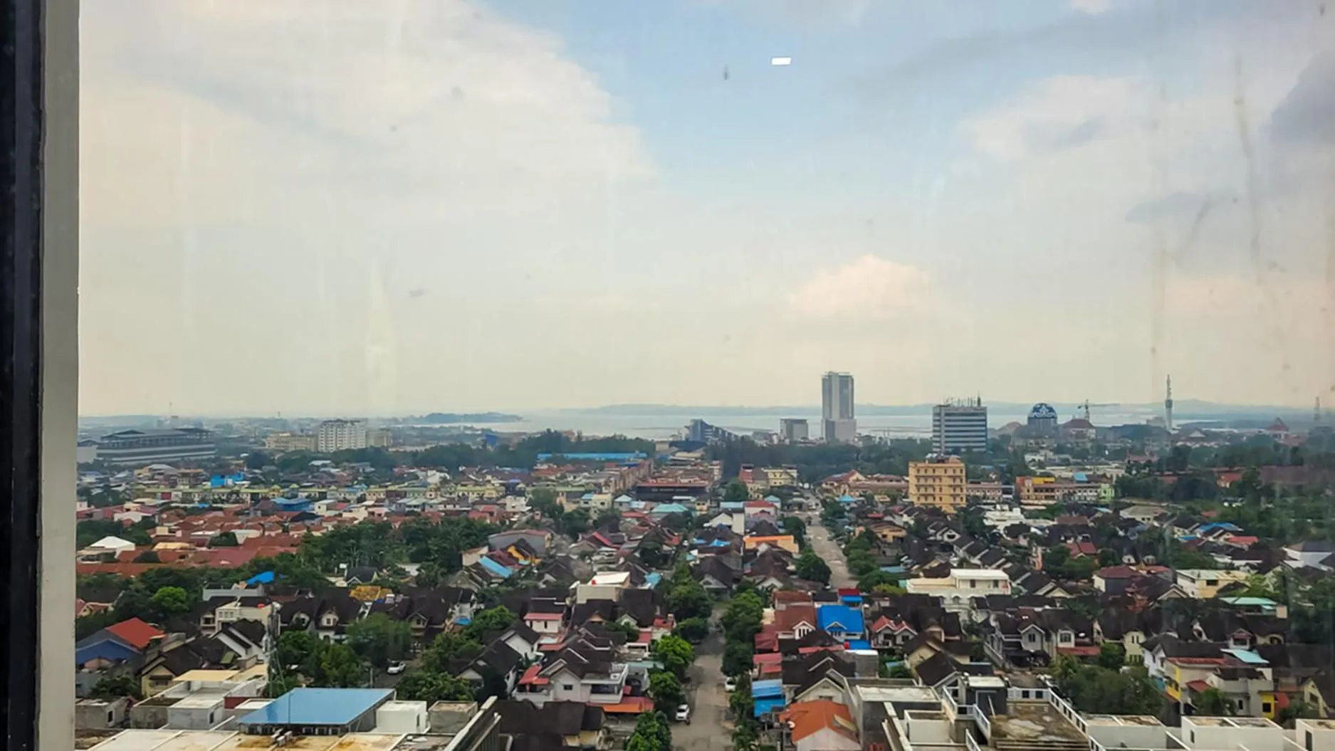 Day in Palam Mansion at Meisterstadt Pollux Habibie Apartment