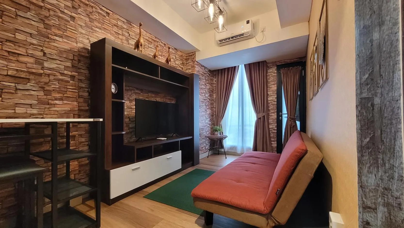 TV and multimedia, Bed in Palam Mansion at Meisterstadt Pollux Habibie Apartment