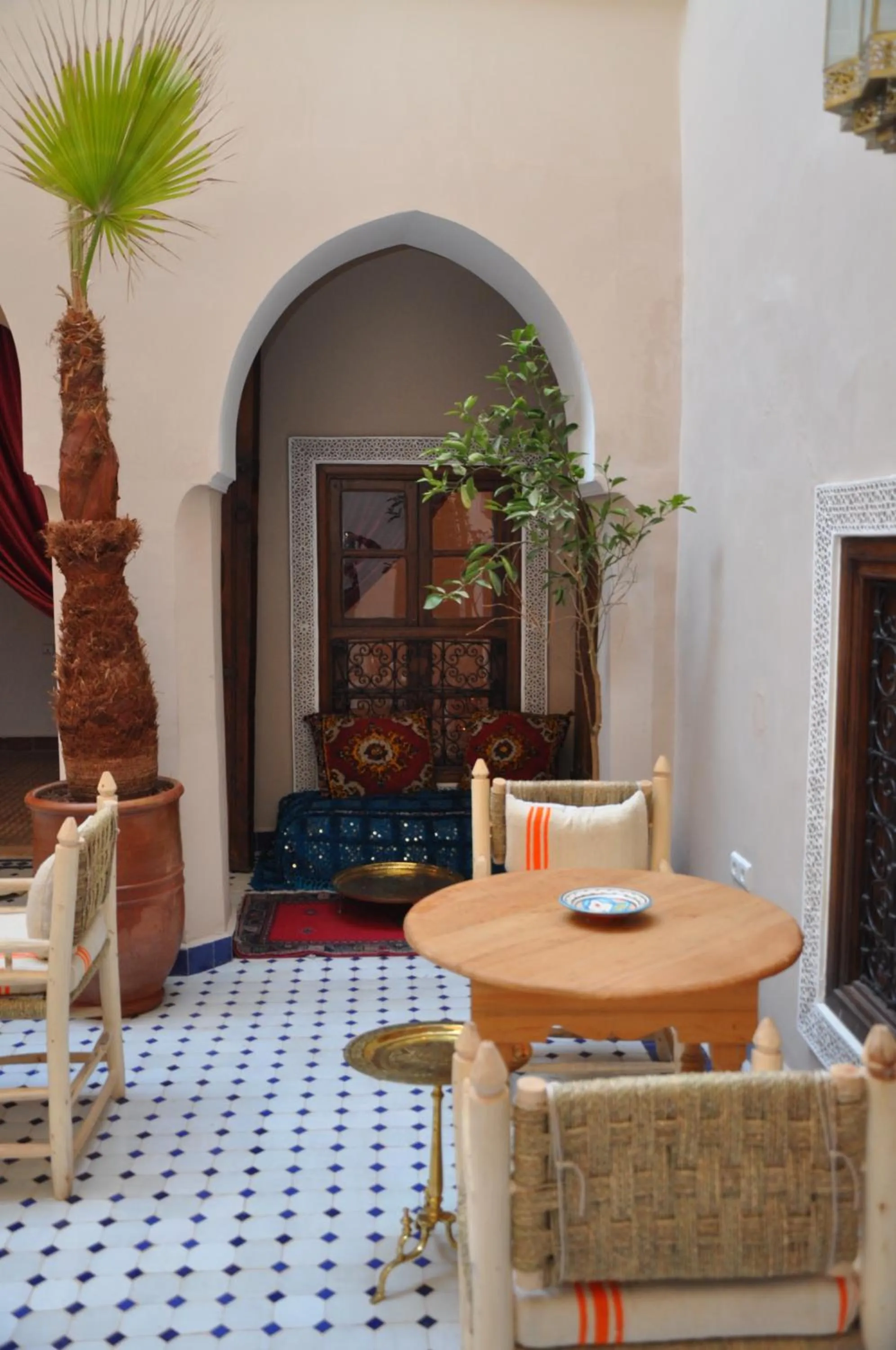 Inner courtyard view in Dar Aouinti