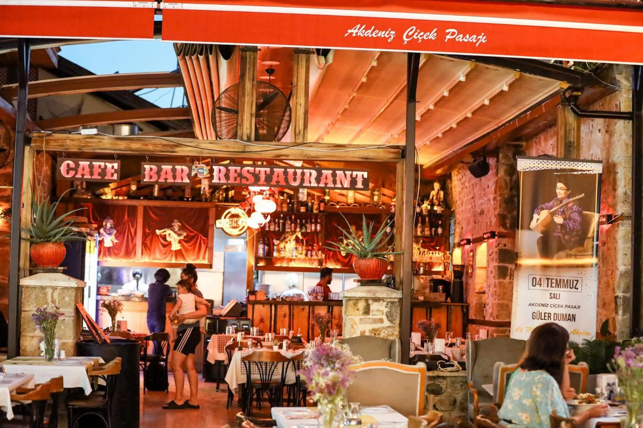 Restaurant/places to eat in Goodman Hotel & Bistro