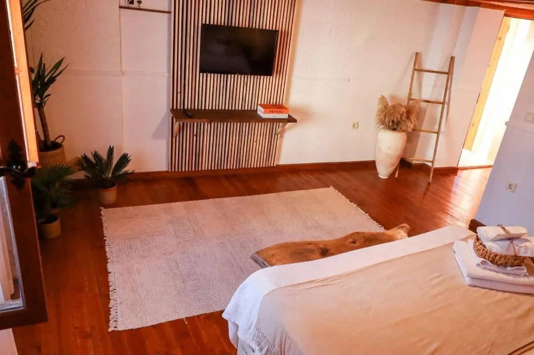 Goodman Hotel & Bistro