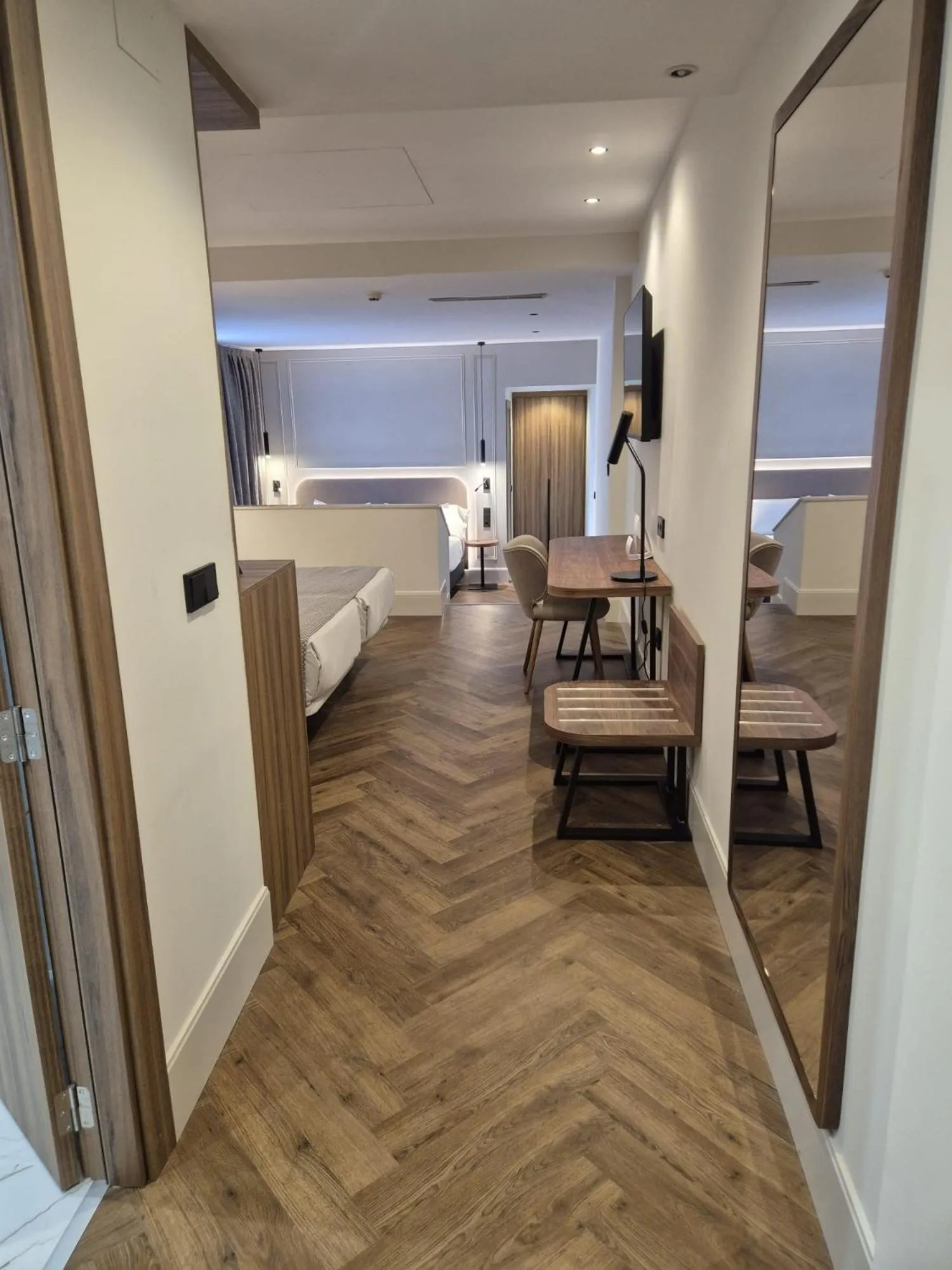 Bedroom, Bed in Silken Rona Dalba