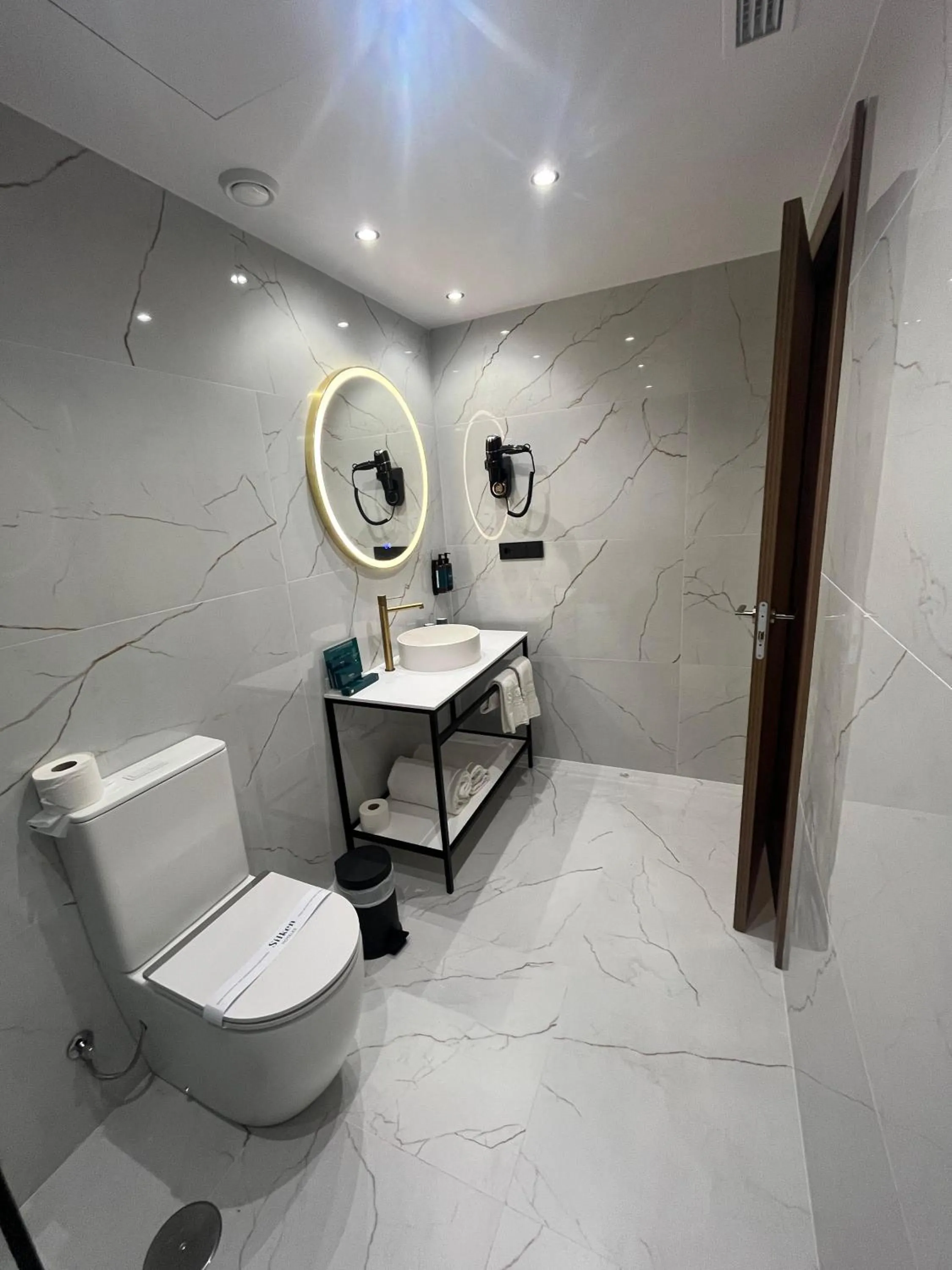 Bathroom in Silken Rona Dalba