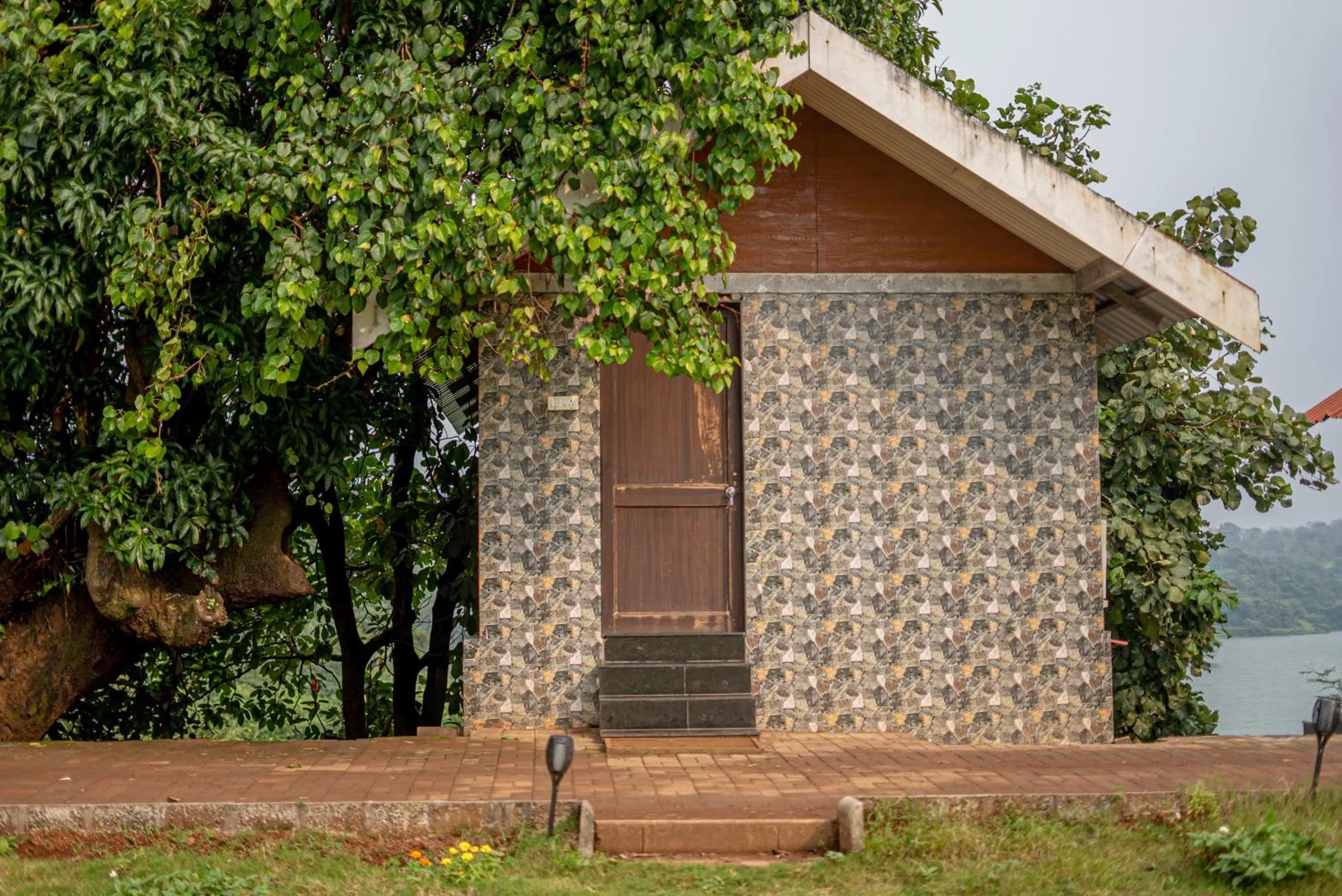 Property building in Shvas Island Resort