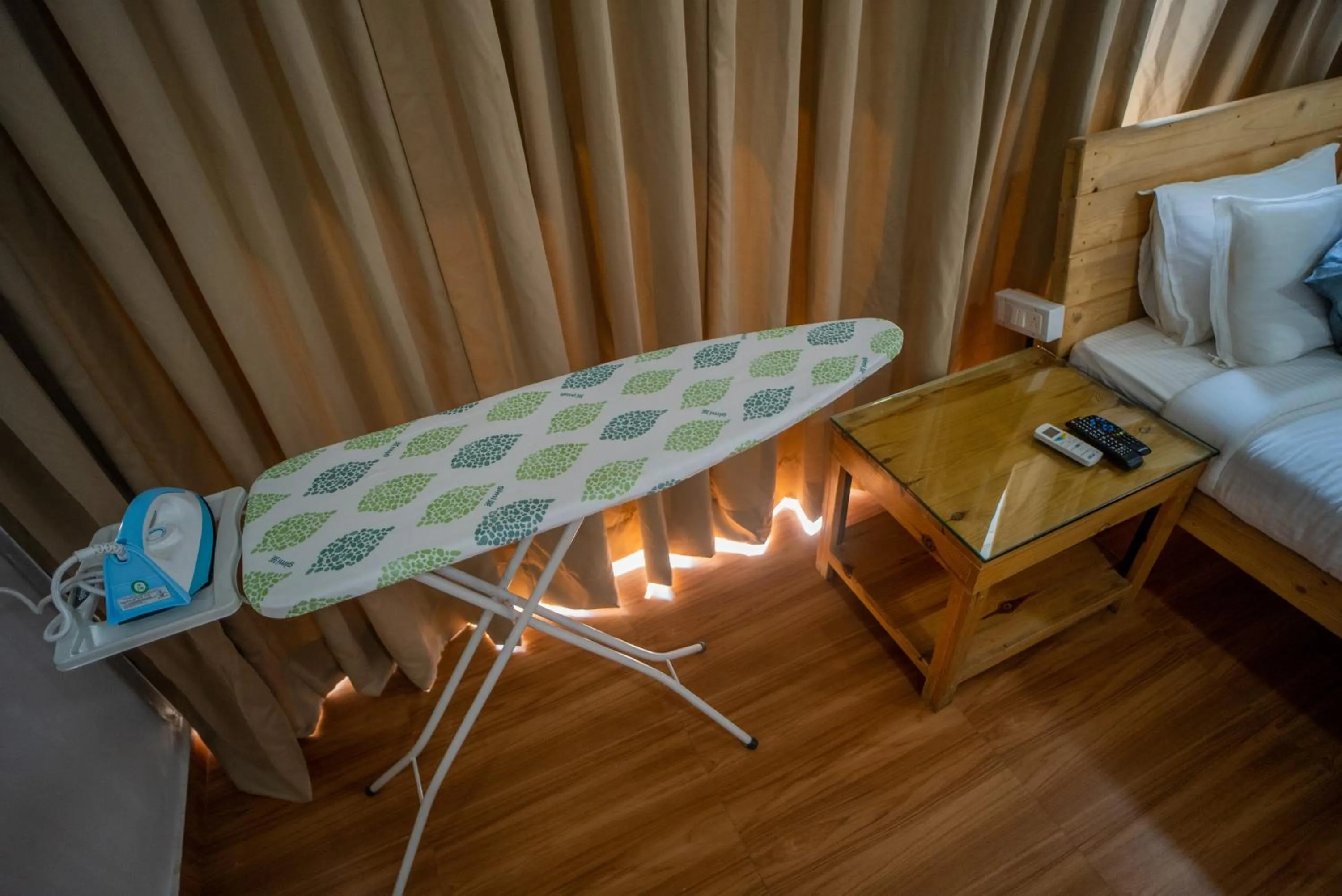 flat iron, Bed in Shvas Island Resort