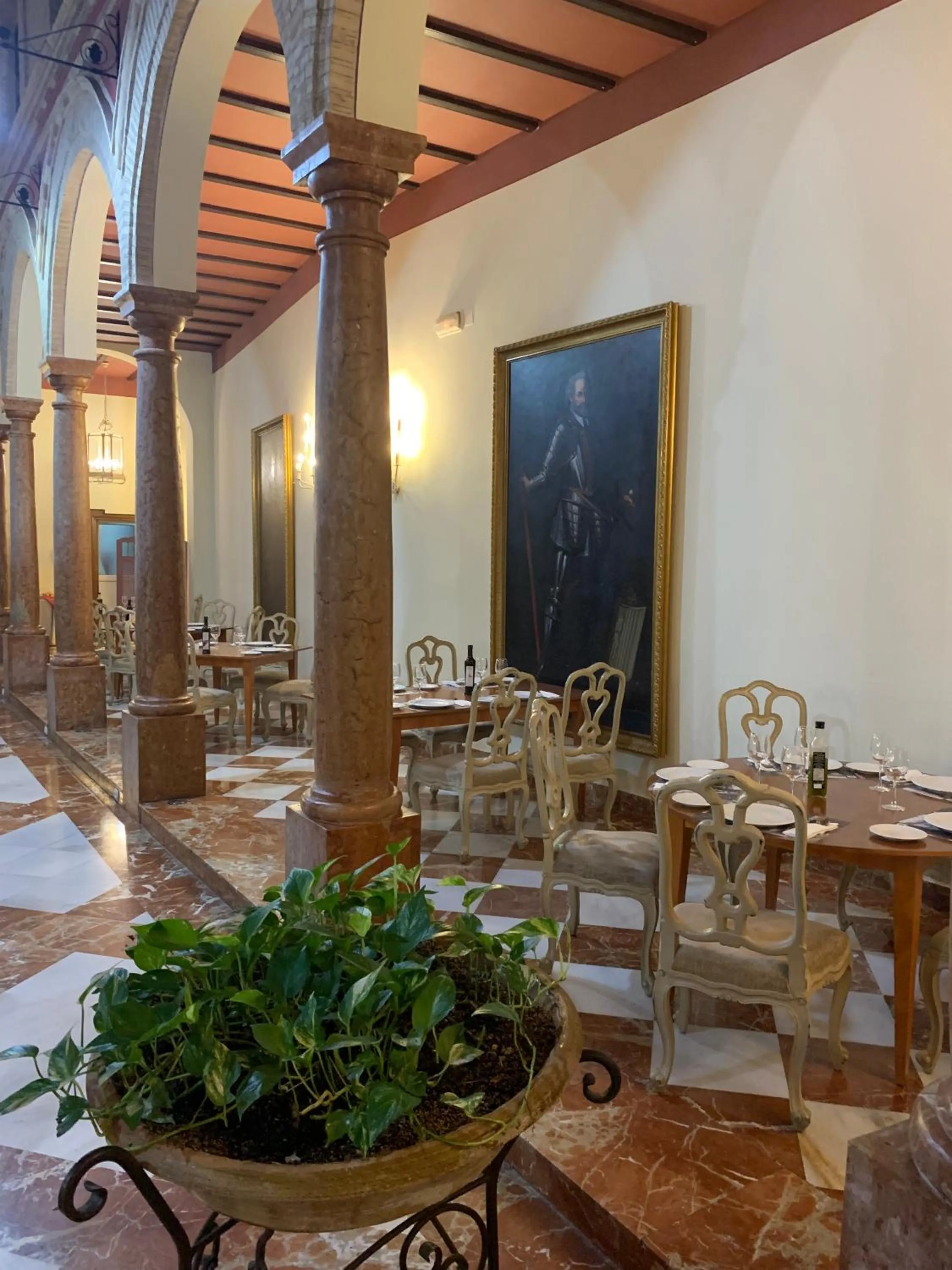 Dining area in Hotel Santo Domingo Lucena