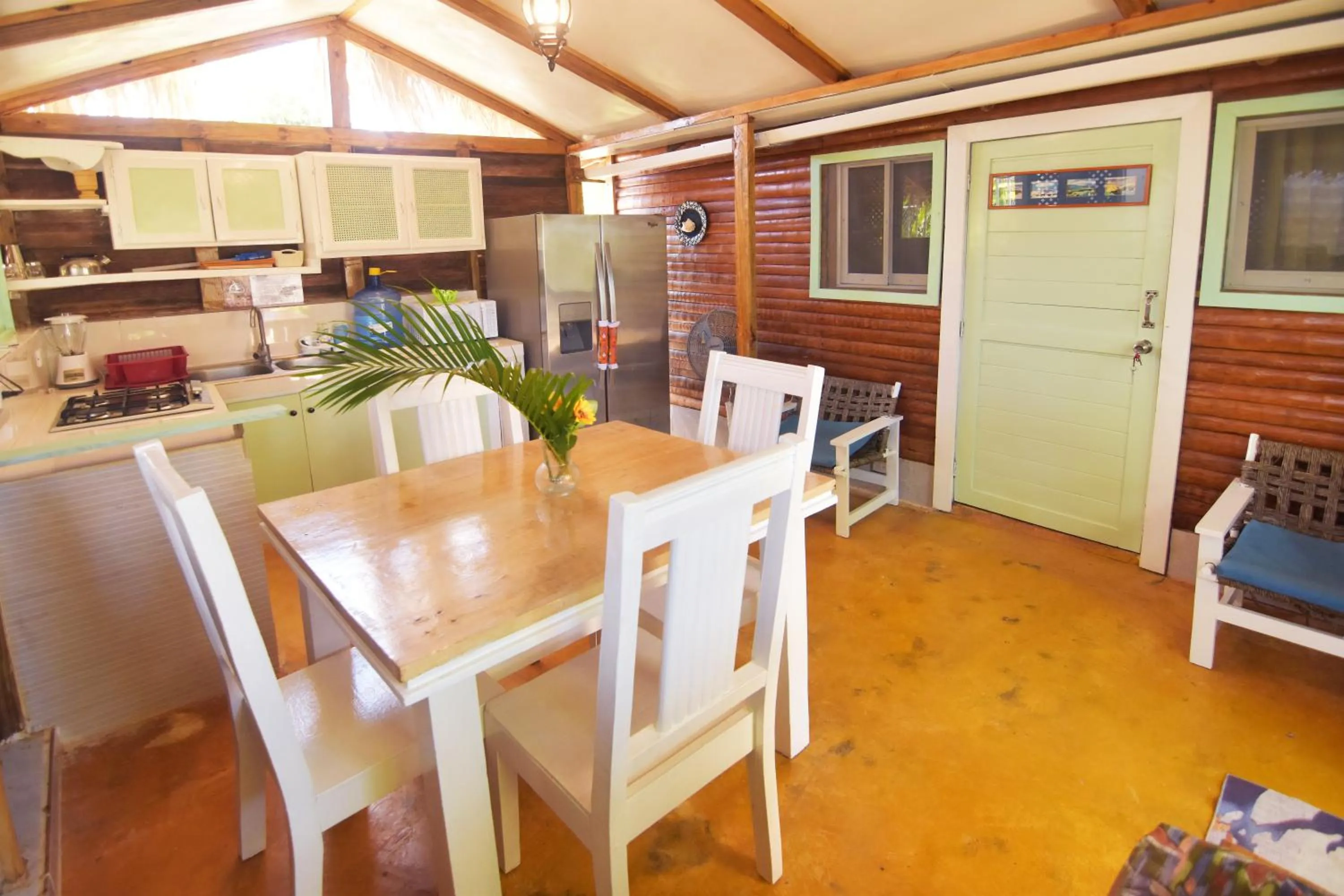 kitchen in B&B Aparthotel La Isleta