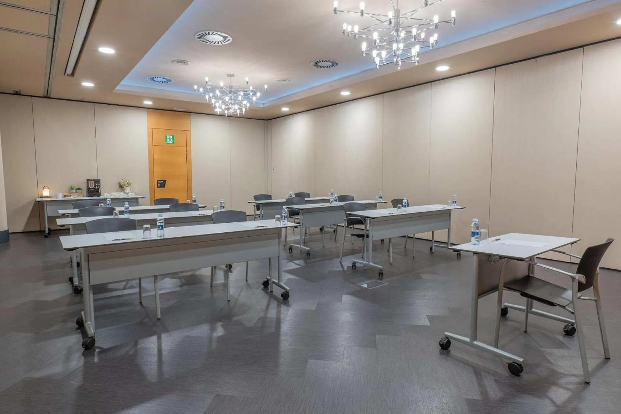 Meeting/conference room in Eurostars Amara