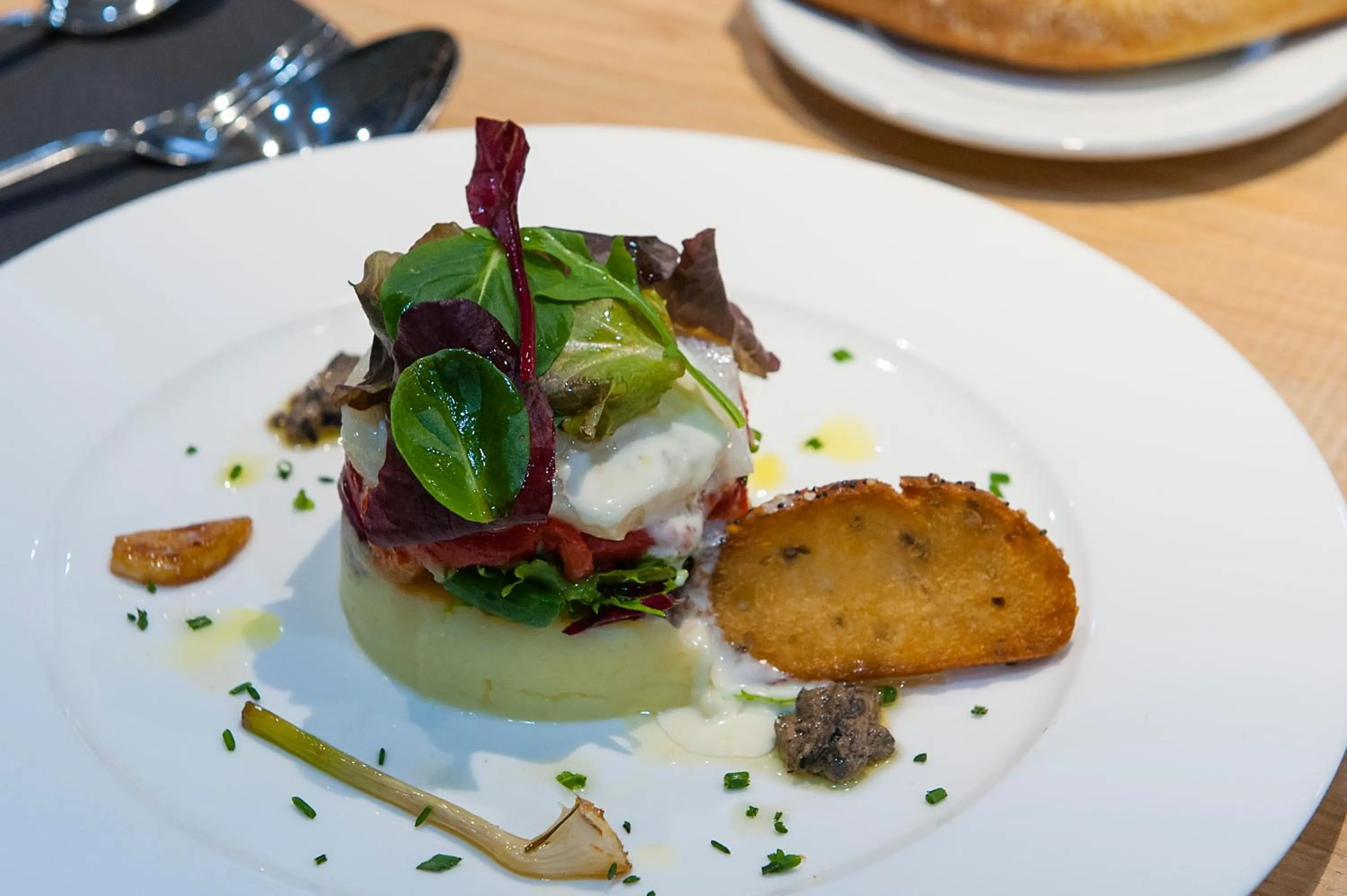 Lounge or bar in Hotel Silken Amara Plaza