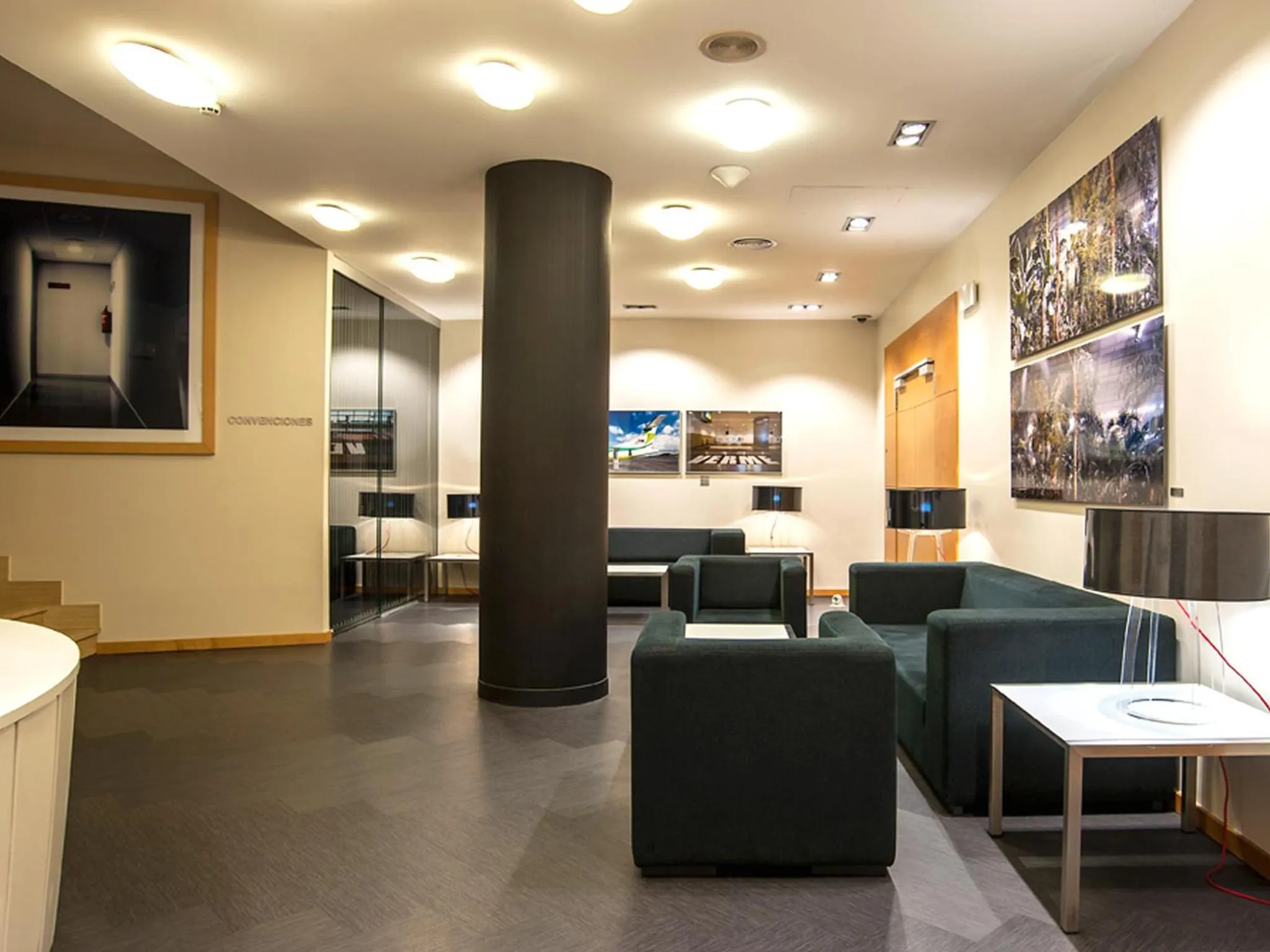 Business facilities in Hotel Silken Amara Plaza