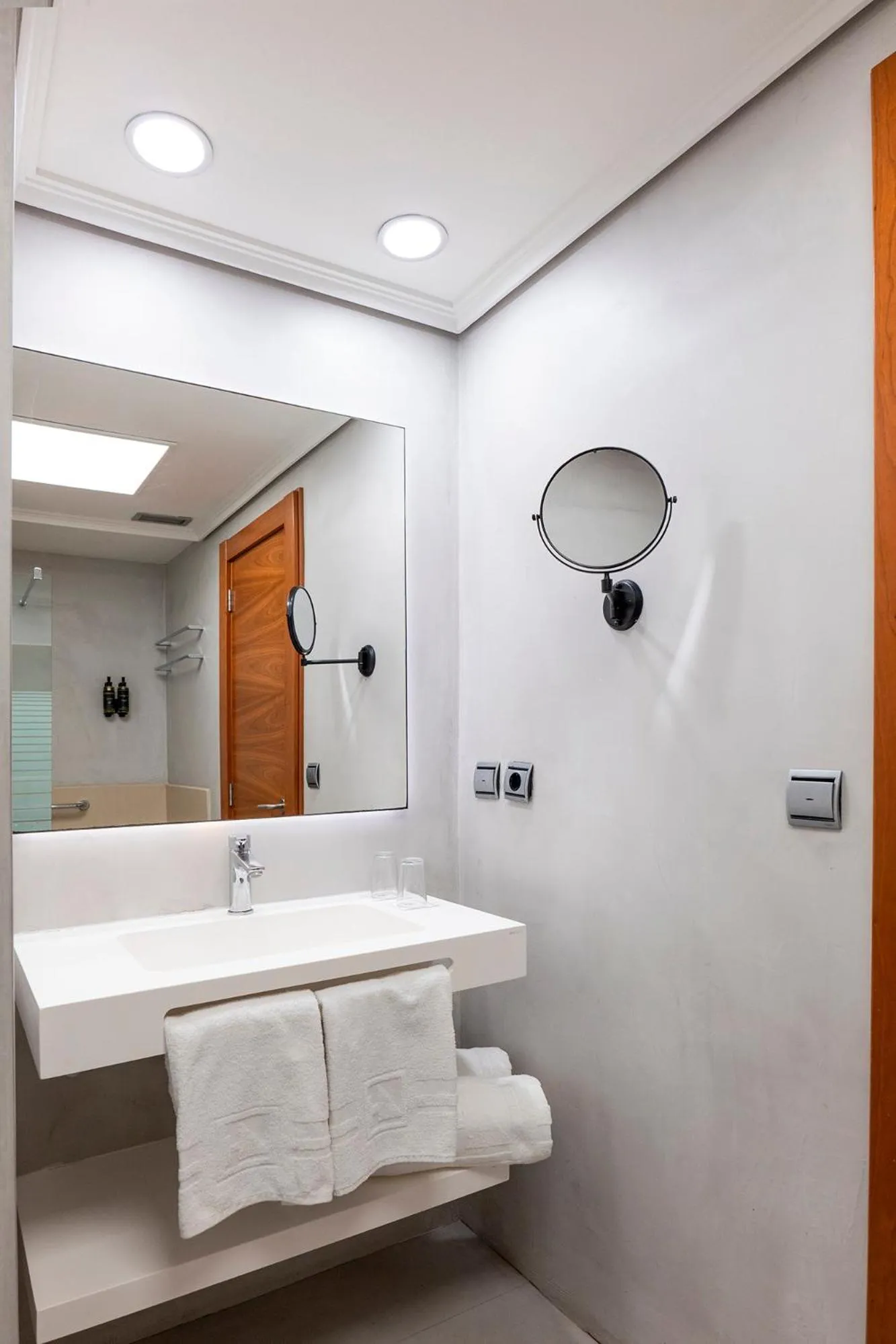 Shower in Eurostars Amara