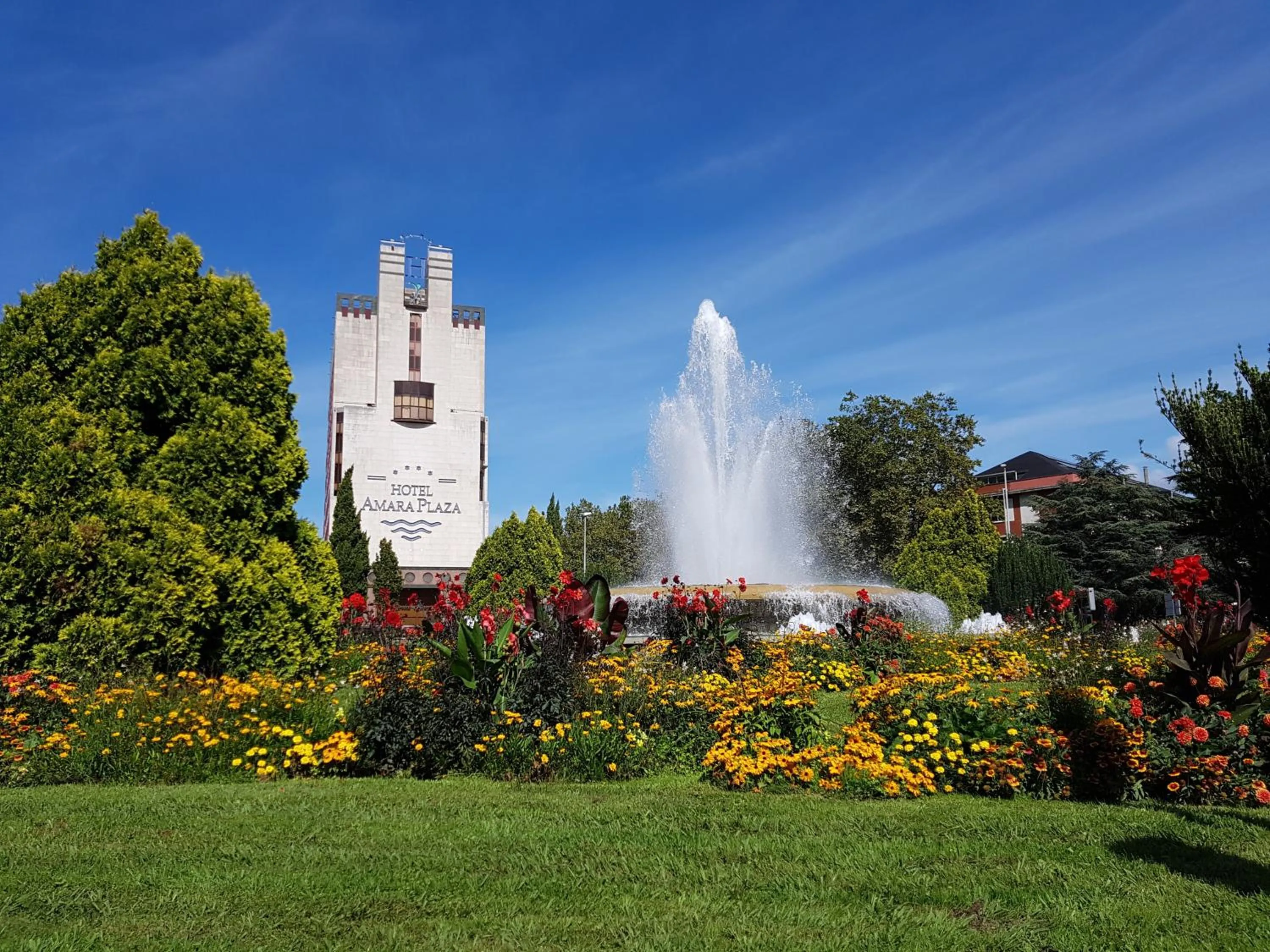 Property building in Hotel Silken Amara Plaza