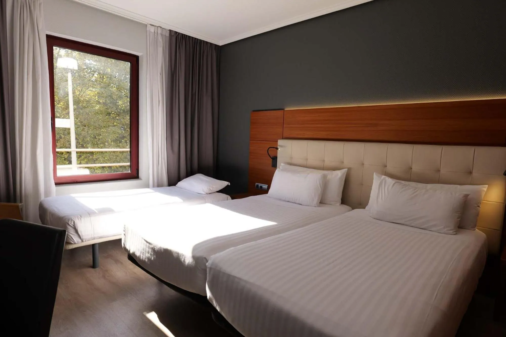 Bed in Eurostars Amara