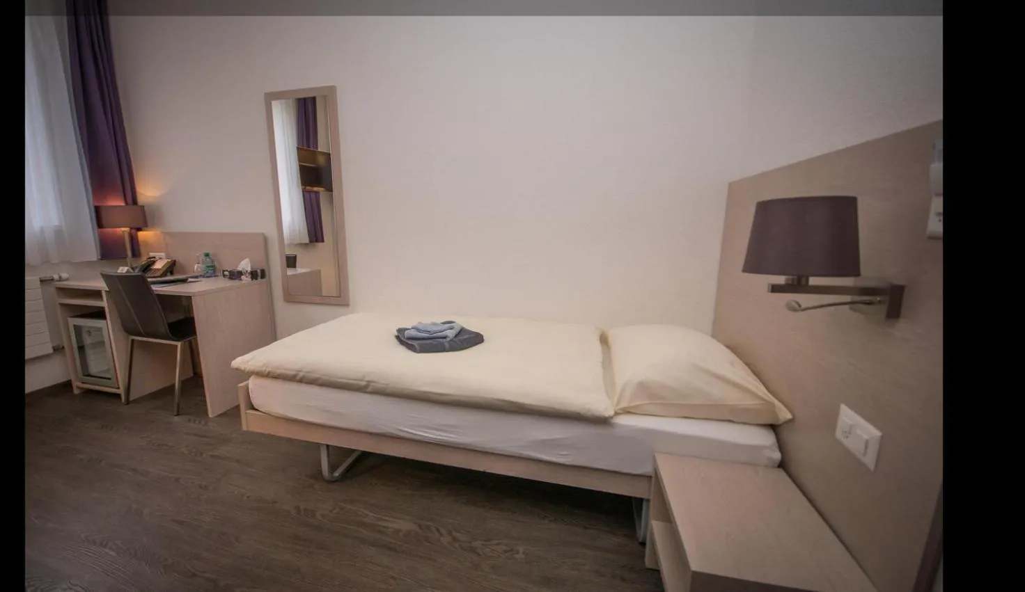 Bed in Hôtel de ville du Sentier