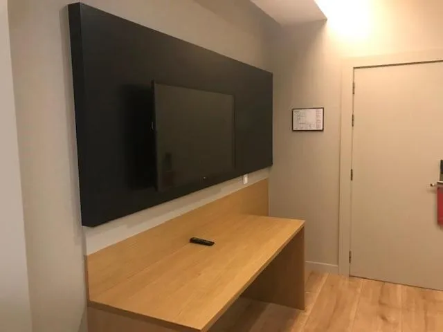 TV and multimedia in Silken Reino de Aragón