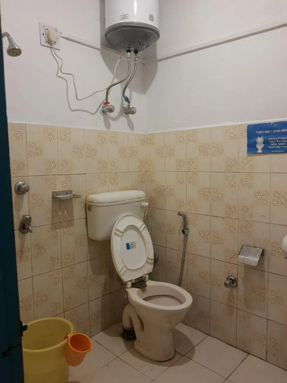 Toilet in LA SIESTA INDIA MCLEODGANJ