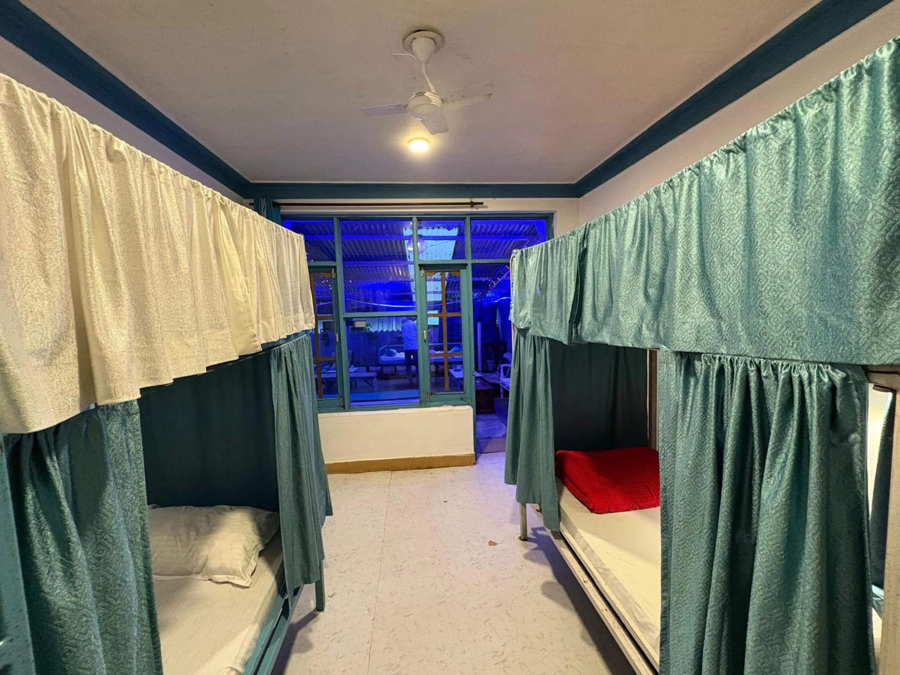 bunk bed in LA SIESTA INDIA MCLEODGANJ