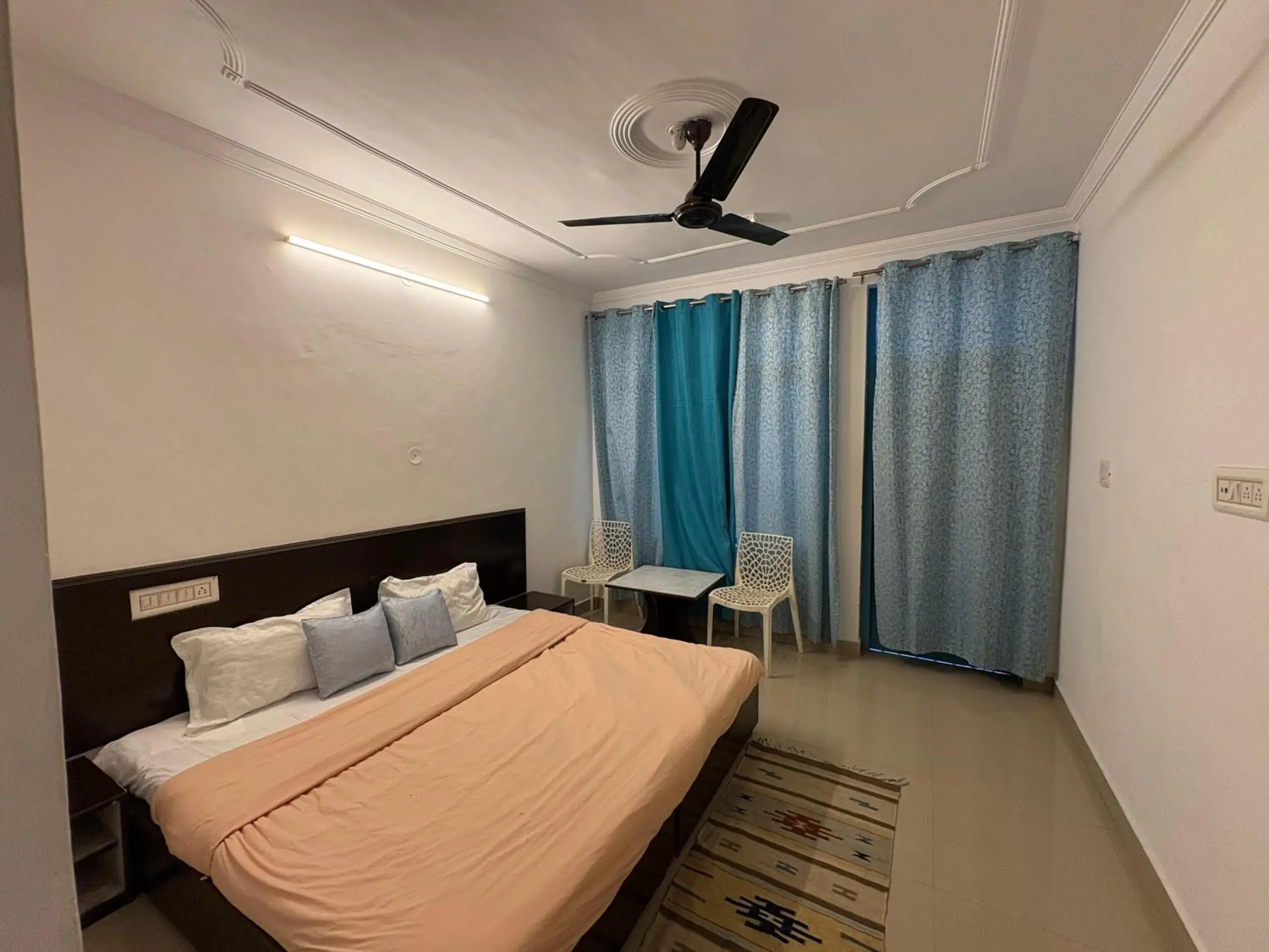 Deluxe Double Room with Balcony in LA SIESTA INDIA MCLEODGANJ Deluxe Double Room with Balcony in LA SIESTA INDIA MCLEODGANJ