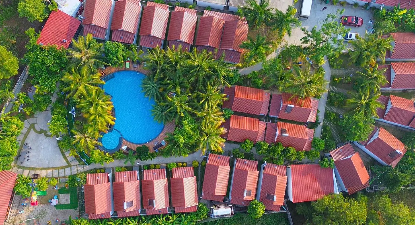 Bird's eye view in Fla Village