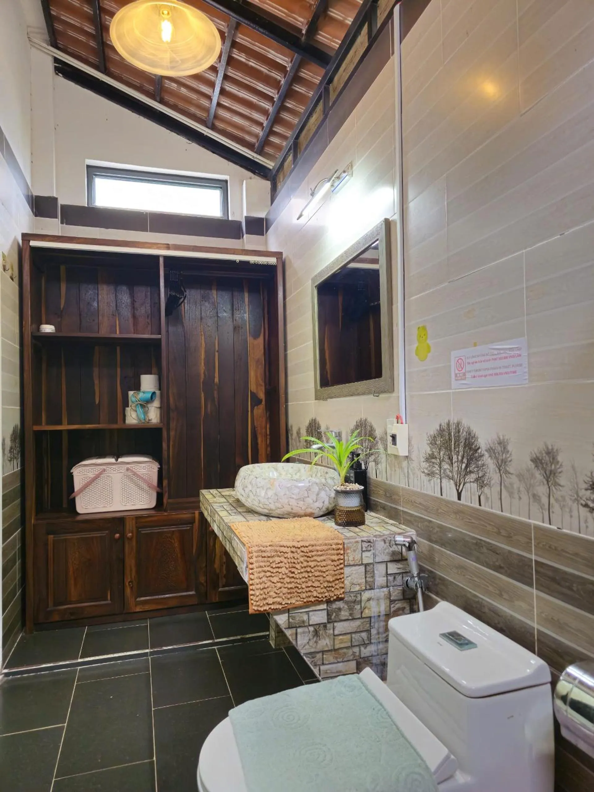 Shower in Fla Village