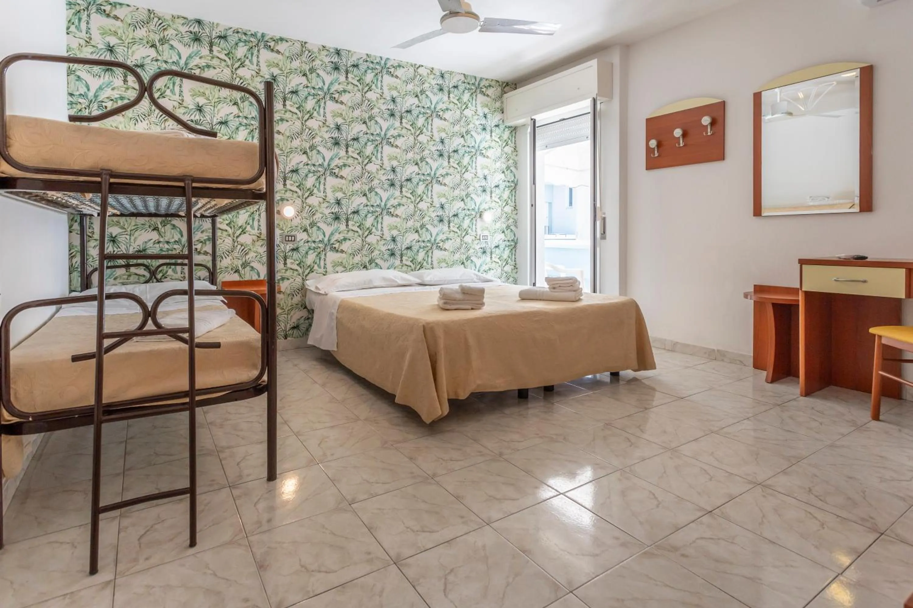 Bed in Hotel Clipper