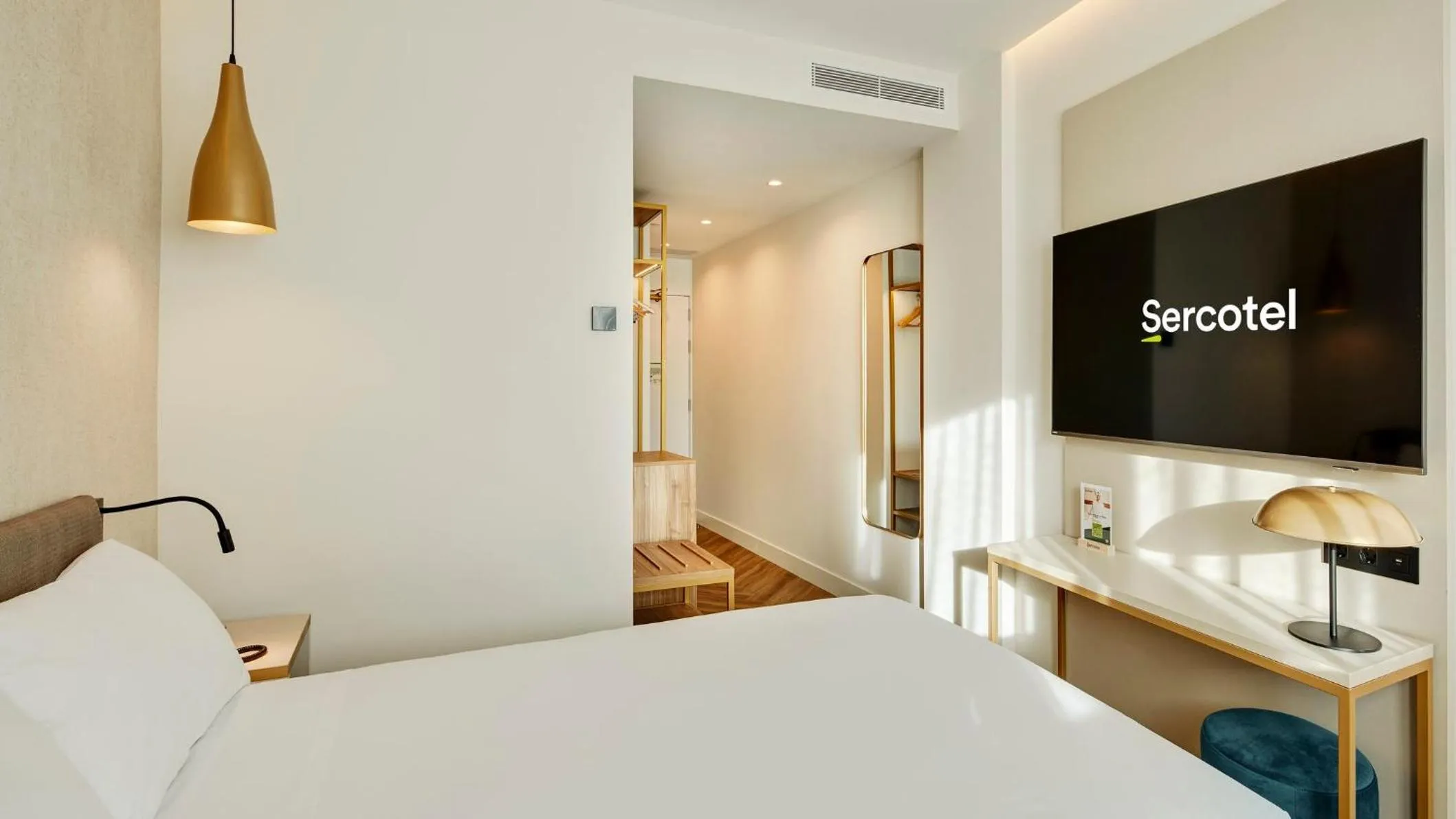 Bedroom, Bed in Sercotel HMO Martina