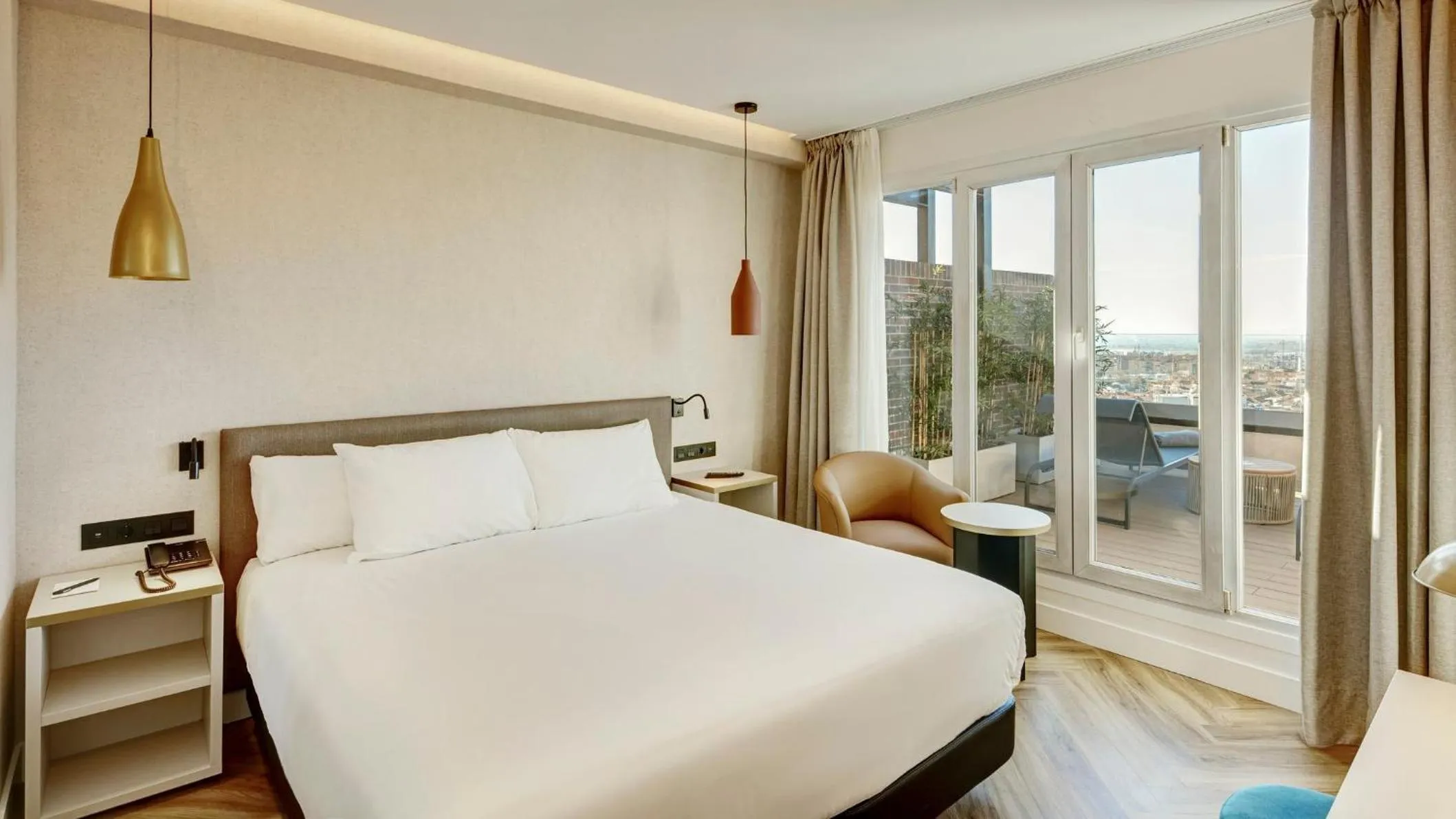 Bedroom, Bed in Sercotel HMO Martina