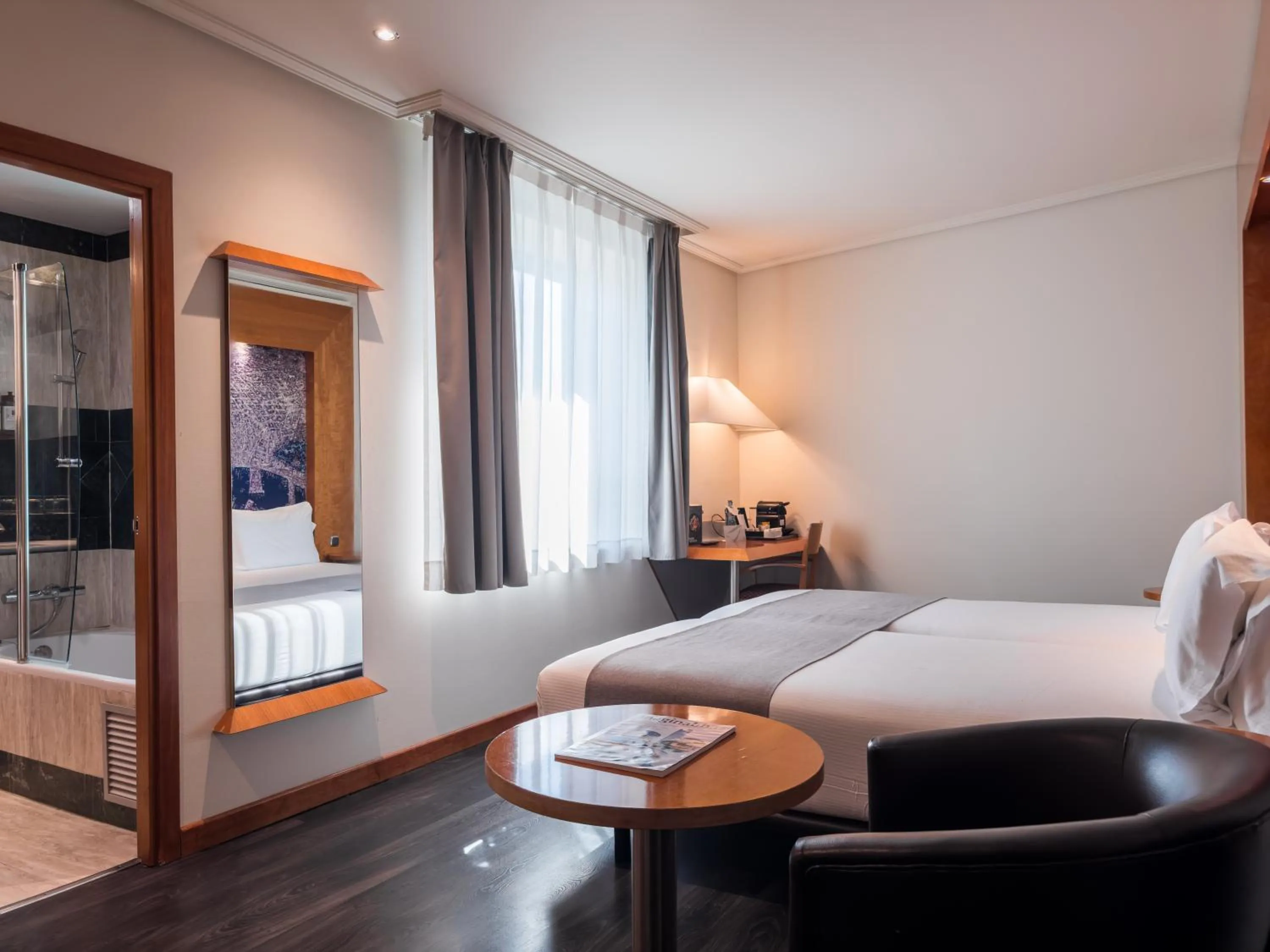 Bedroom, Bed in Abba Sants