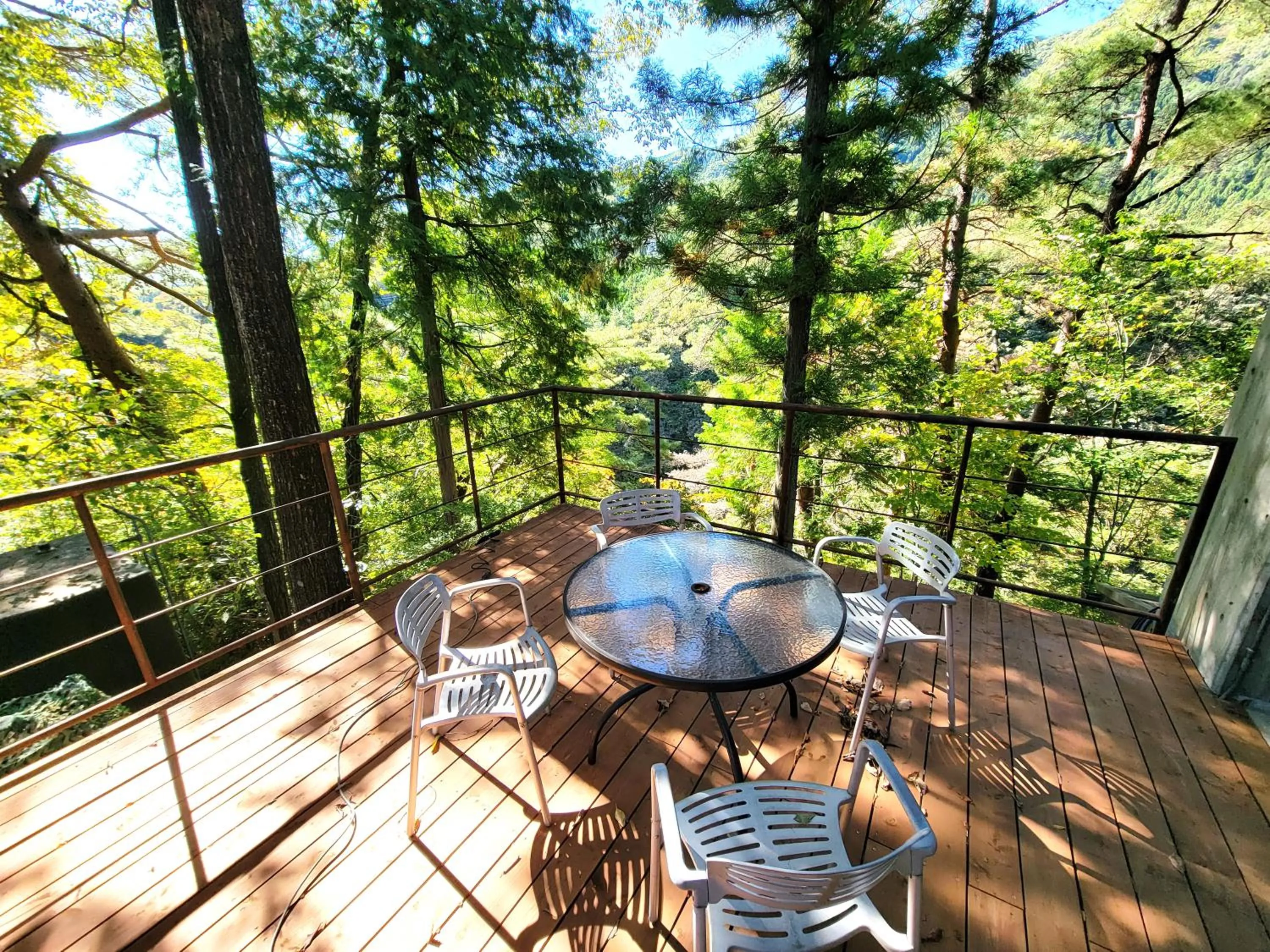 Patio in K's House Nikko - Kinugawa Onsen Hostel