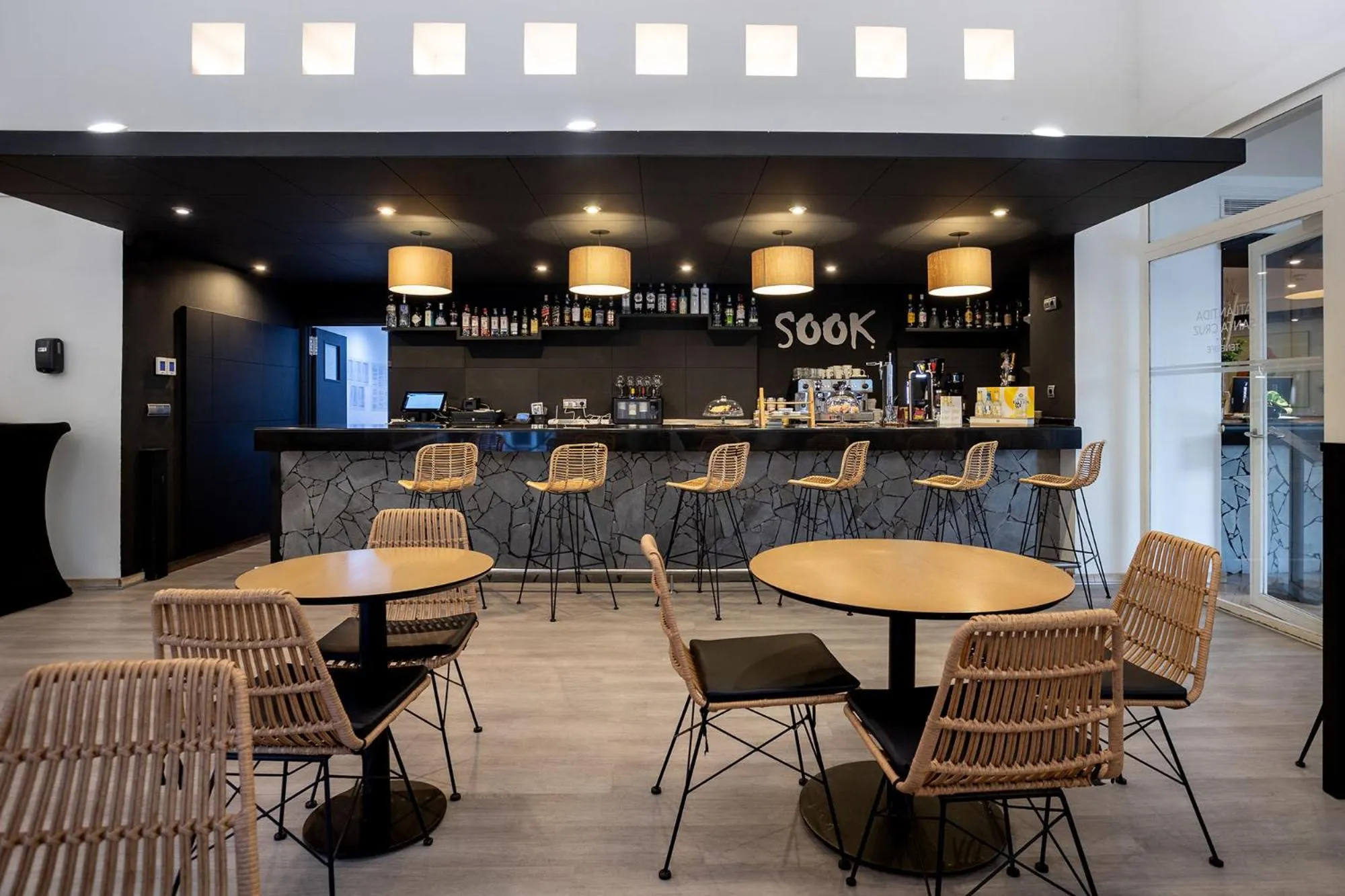 Lounge or bar in Eurostars Atlántida