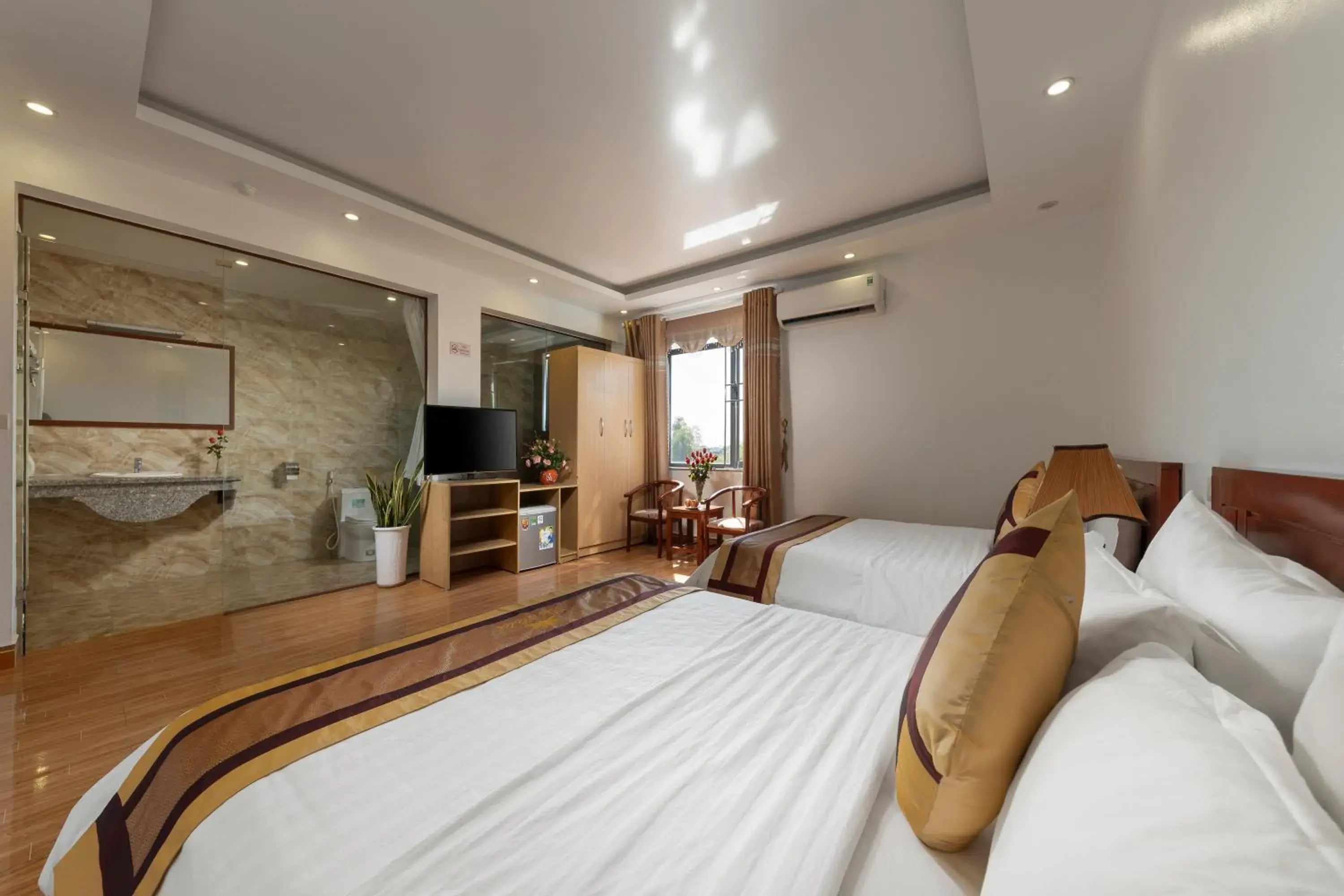 Twin Room with Bath in Airport Transit Hotel Twin Room with Bath in Airport Transit Hotel