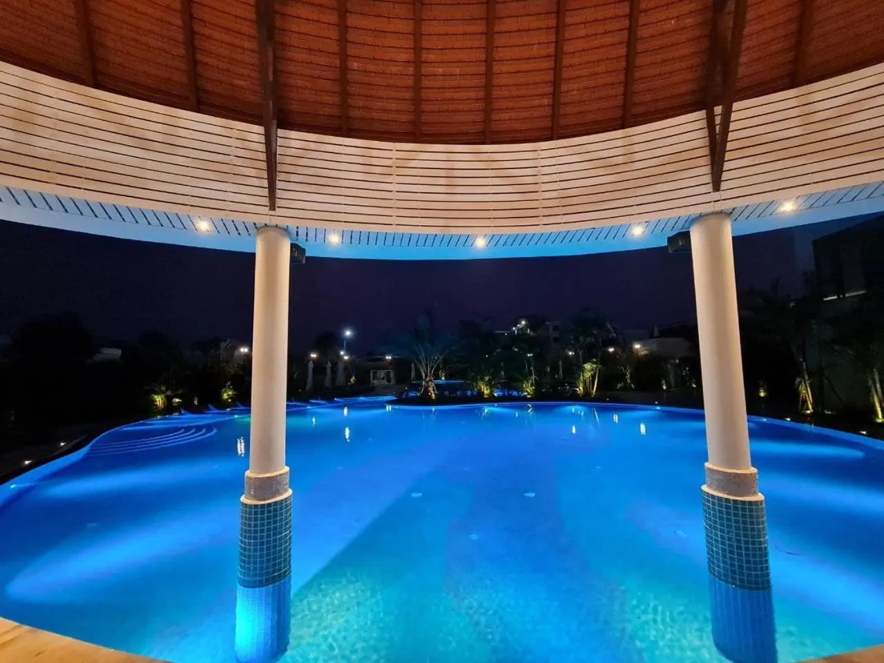 Pool view in Castle Bayview Resort & Spa