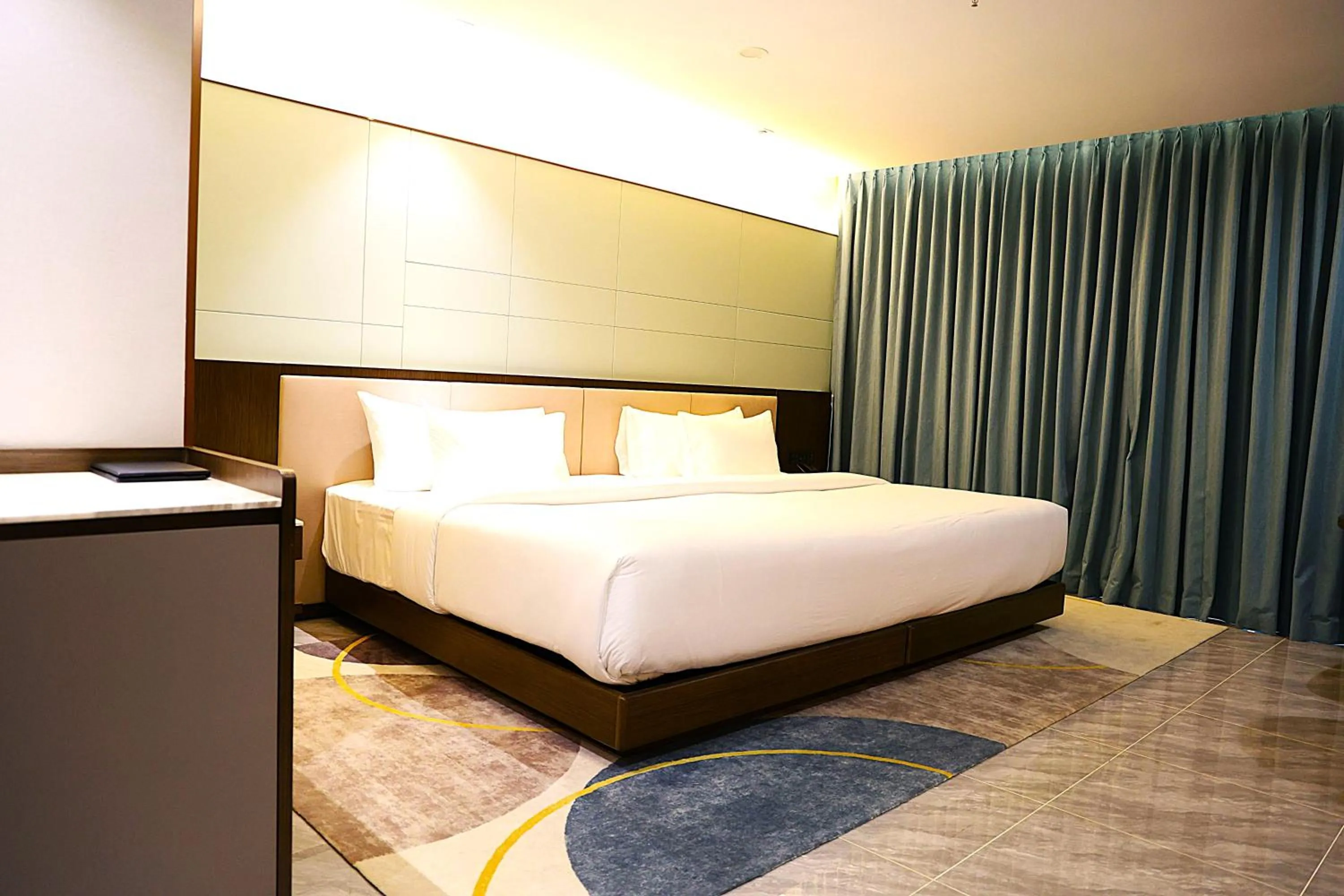 Bed in Castle Bayview Resort & Spa