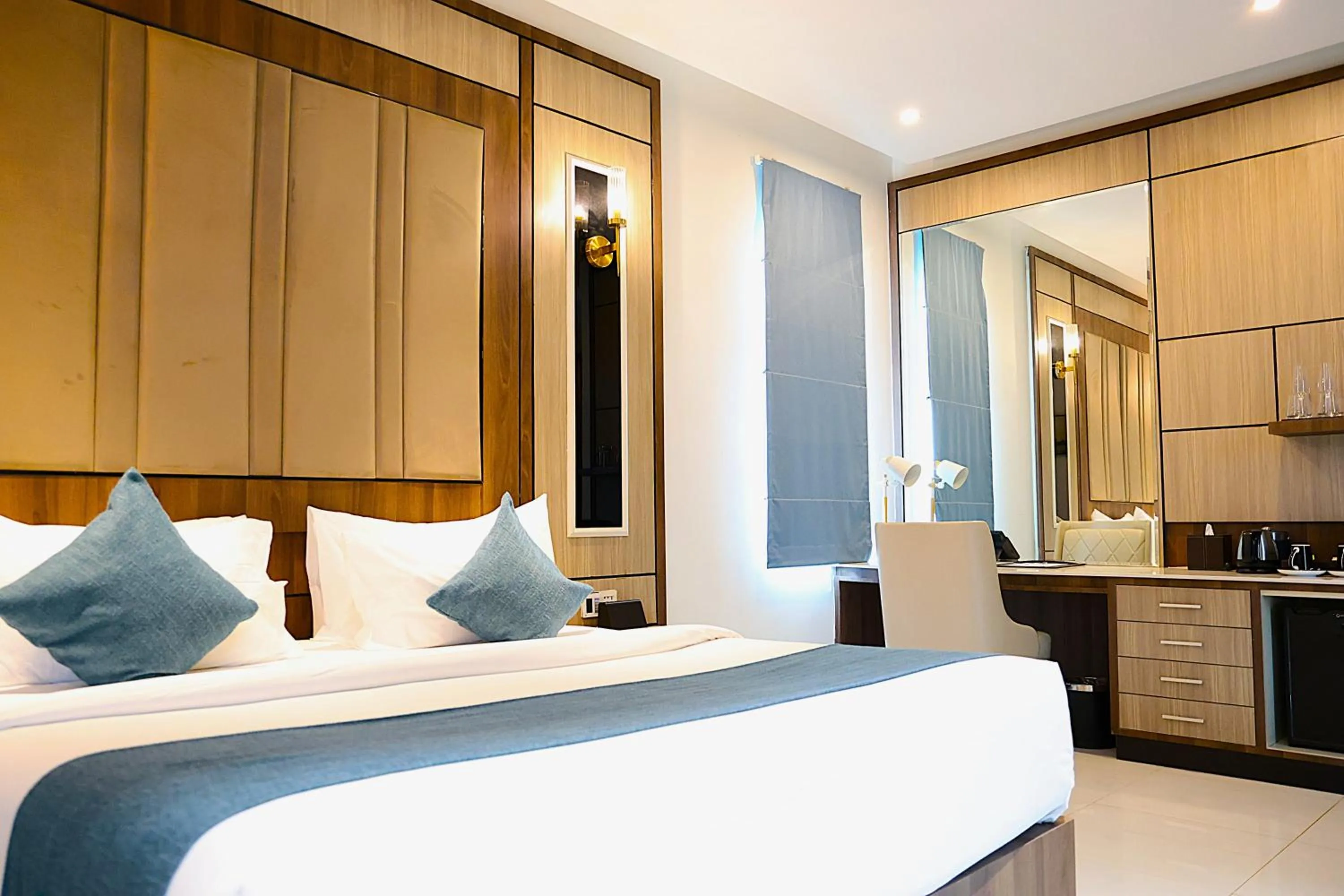 Bedroom, Bed in Castle Bayview Resort & Spa