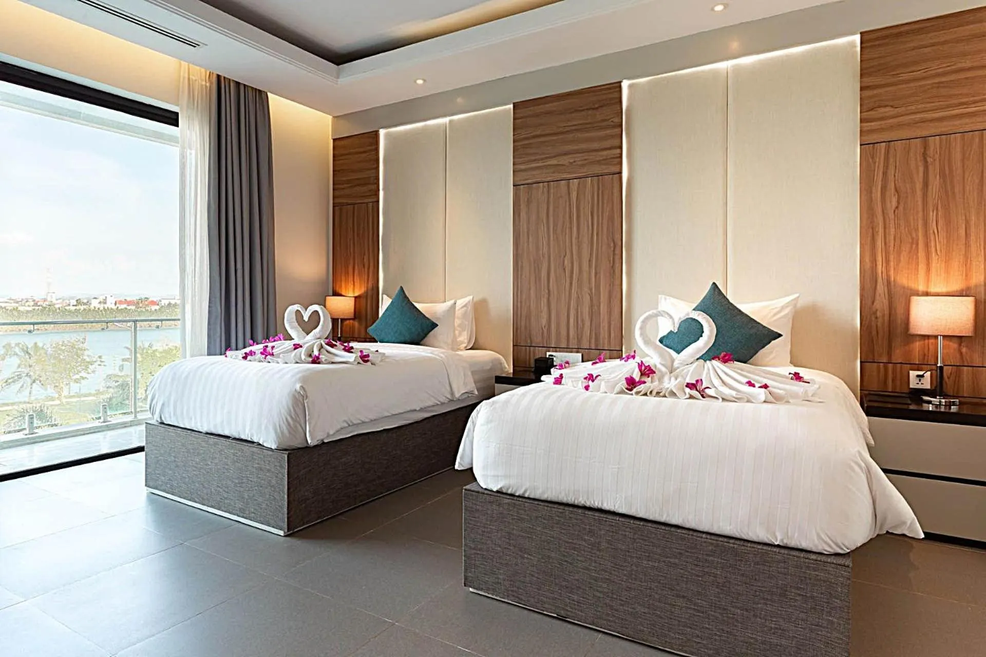 View (from property/room), Bed in Castle Bayview Resort & Spa