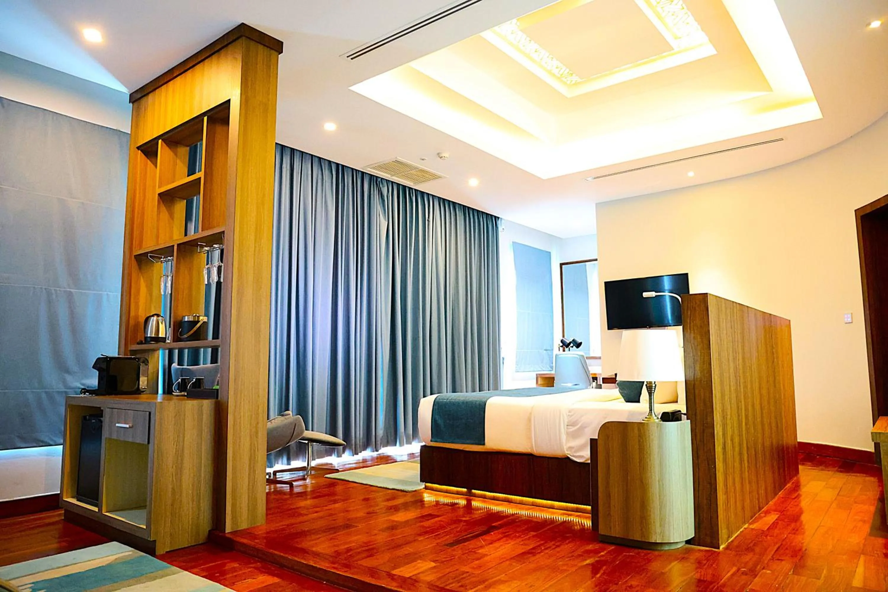 Photo of the whole room, Bed in Castle Bayview Resort & Spa