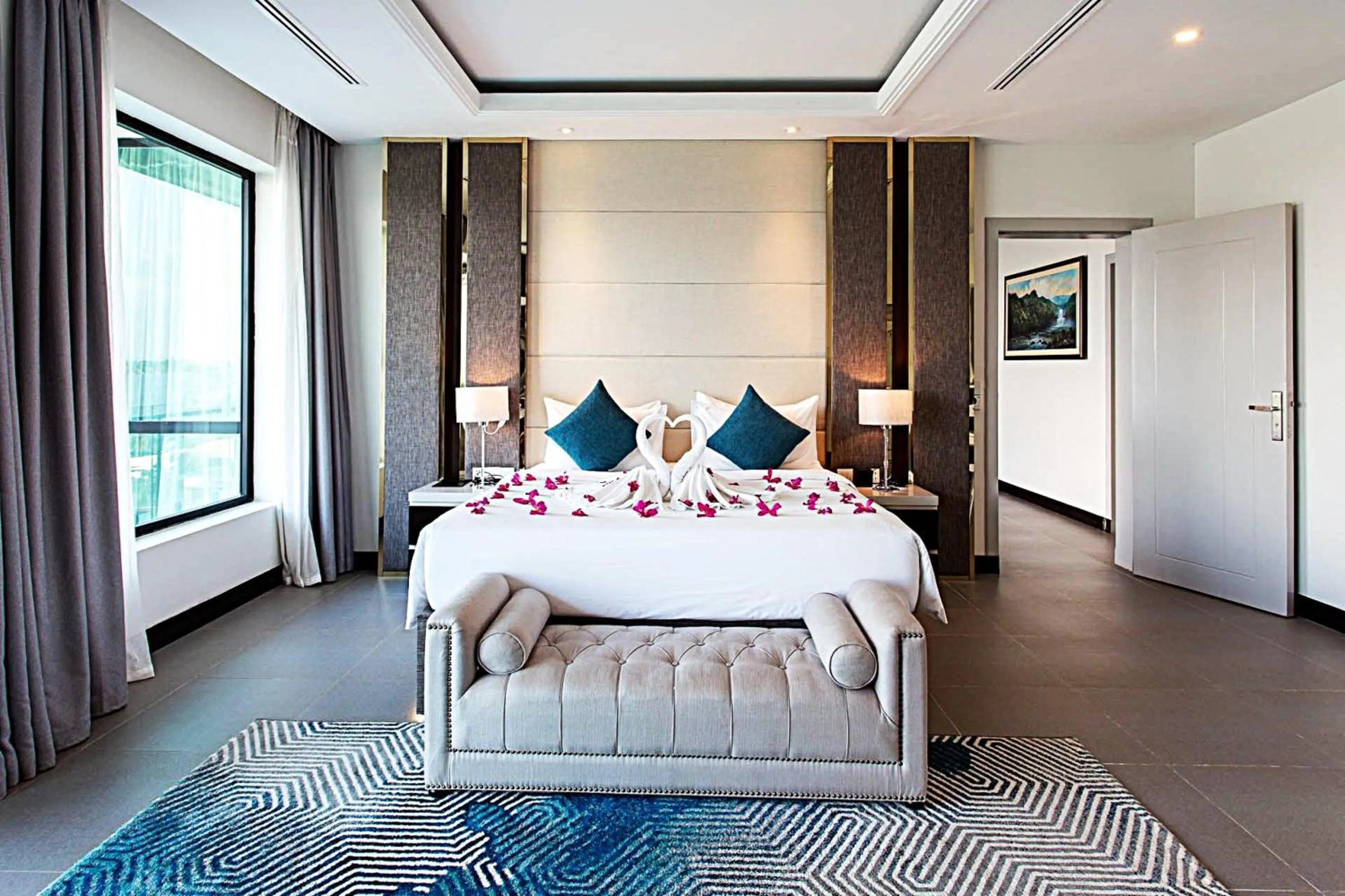 View (from property/room), Bed in Castle Bayview Resort & Spa