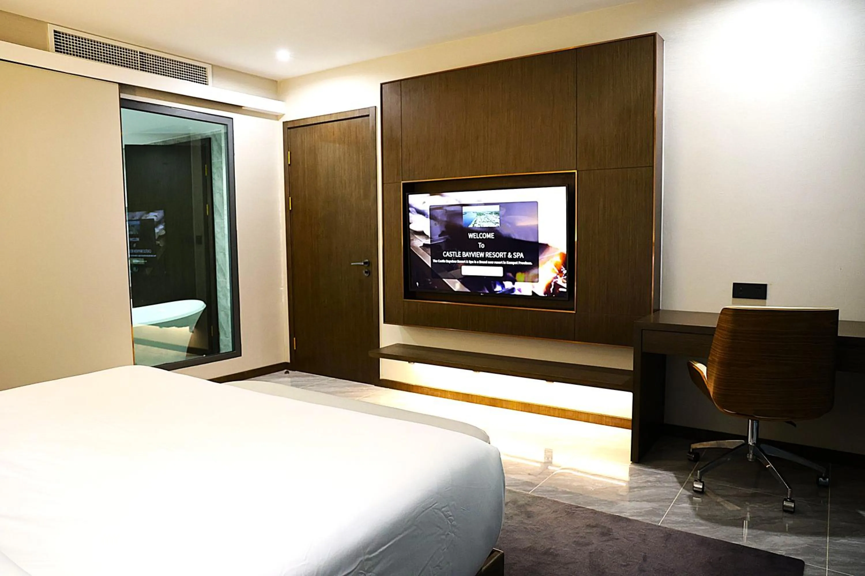 View (from property/room), Bed in Castle Bayview Resort & Spa