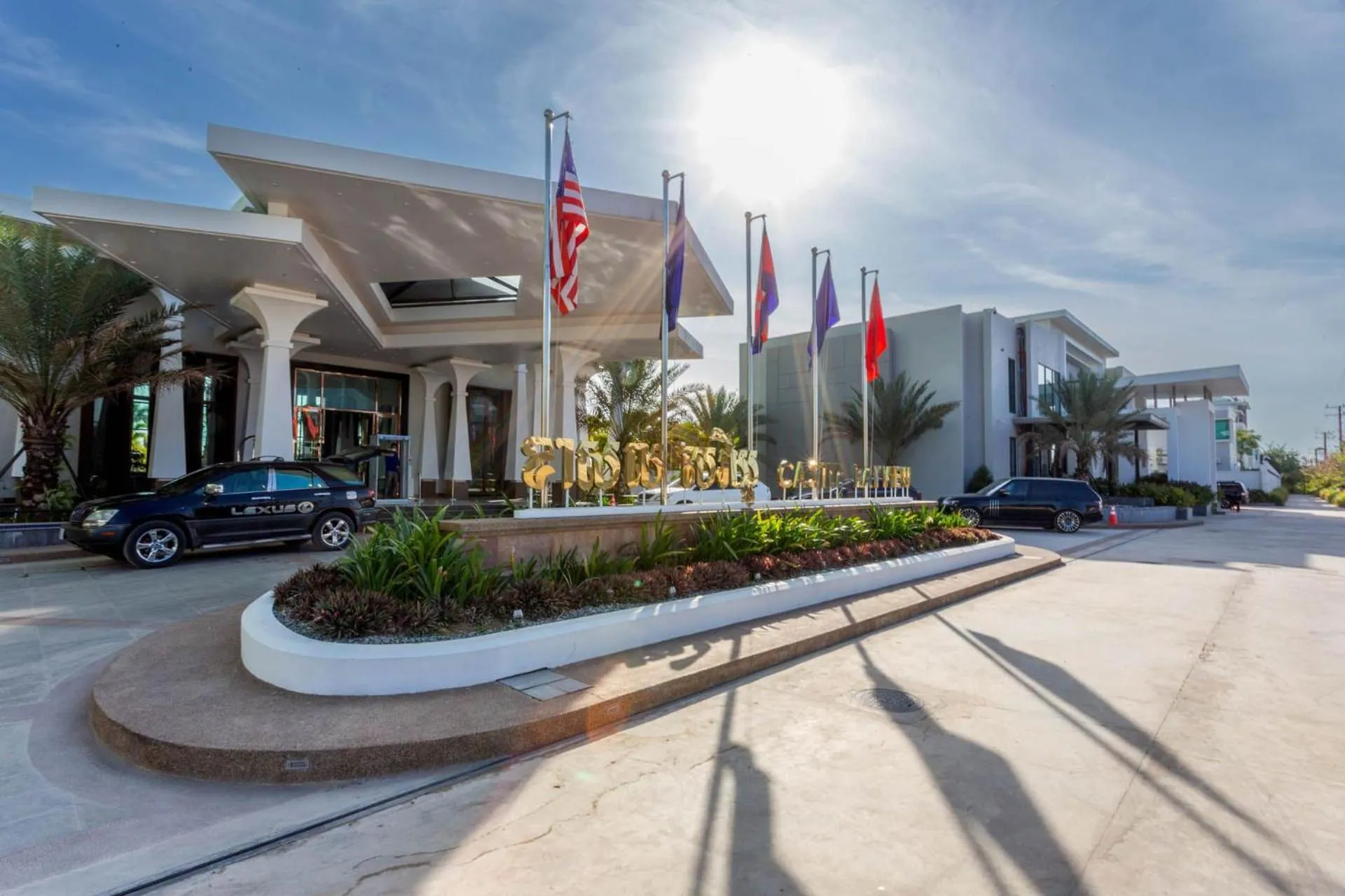 Property building in Castle Bayview Resort & Spa