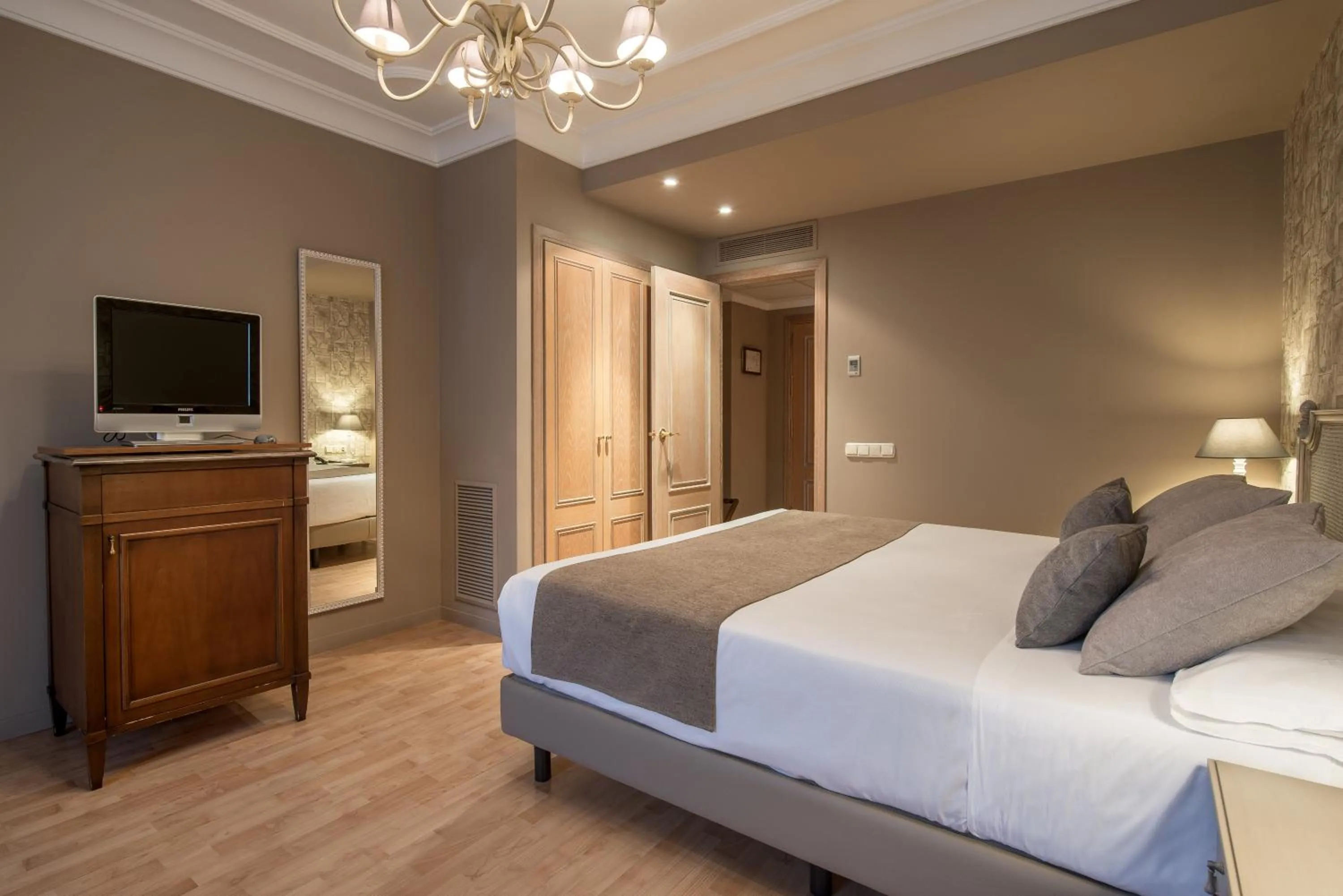 Coffee/tea facilities, Bed in Vincci Lys