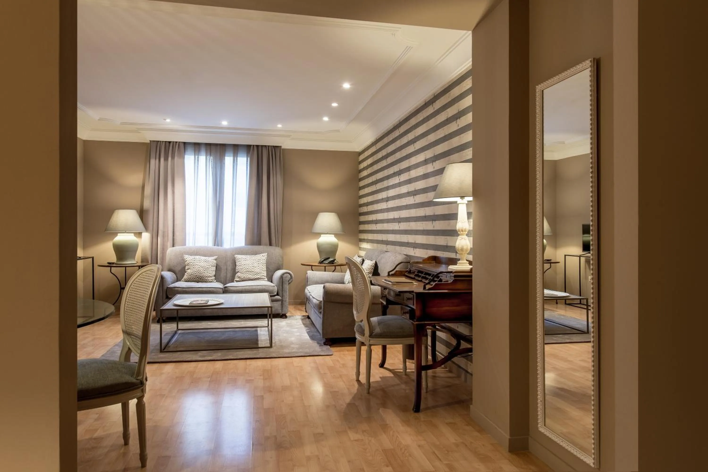 Living room, Bed in Vincci Lys