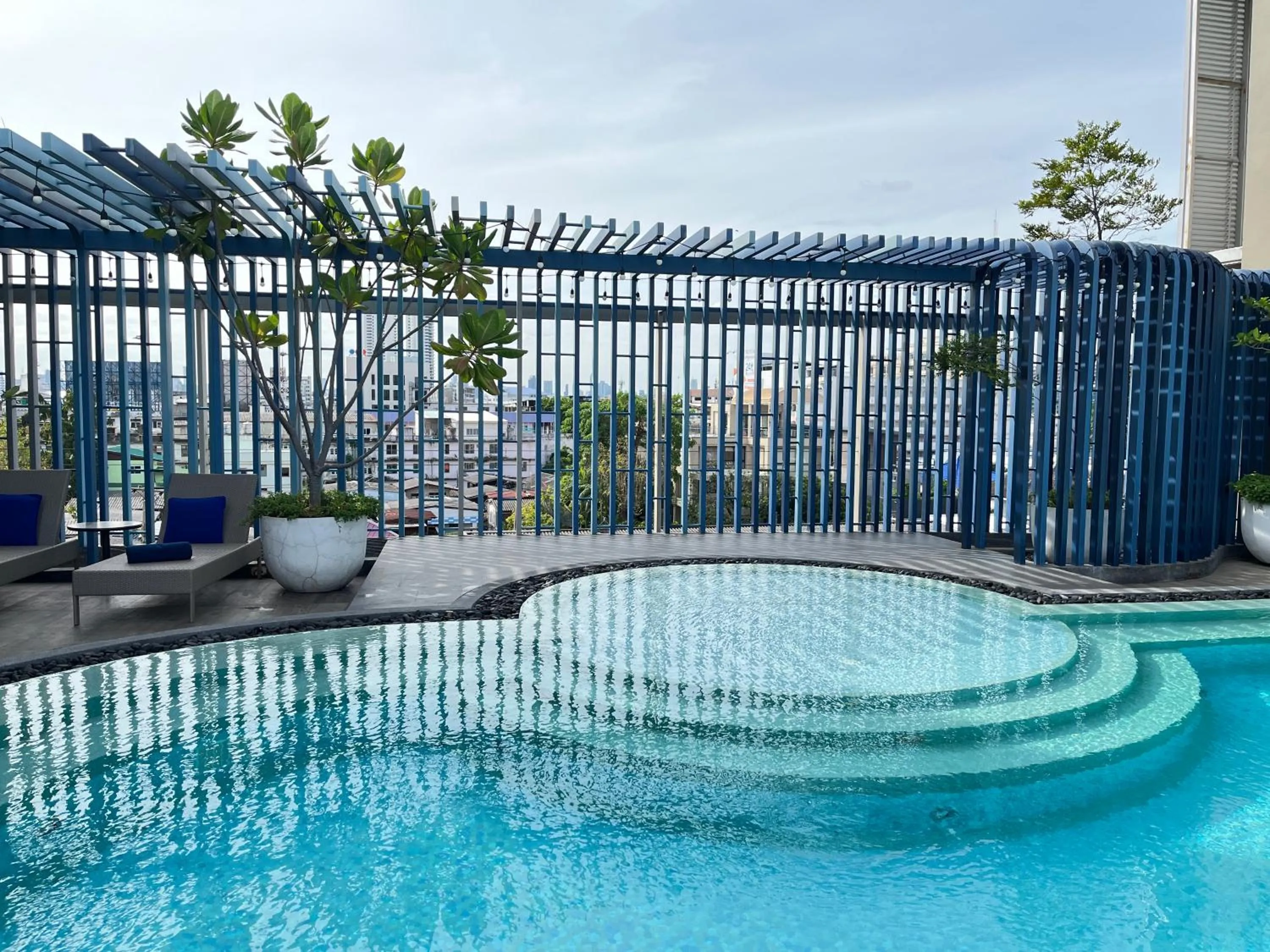 Swimming pool in Casa 17 Hotel Bangkok