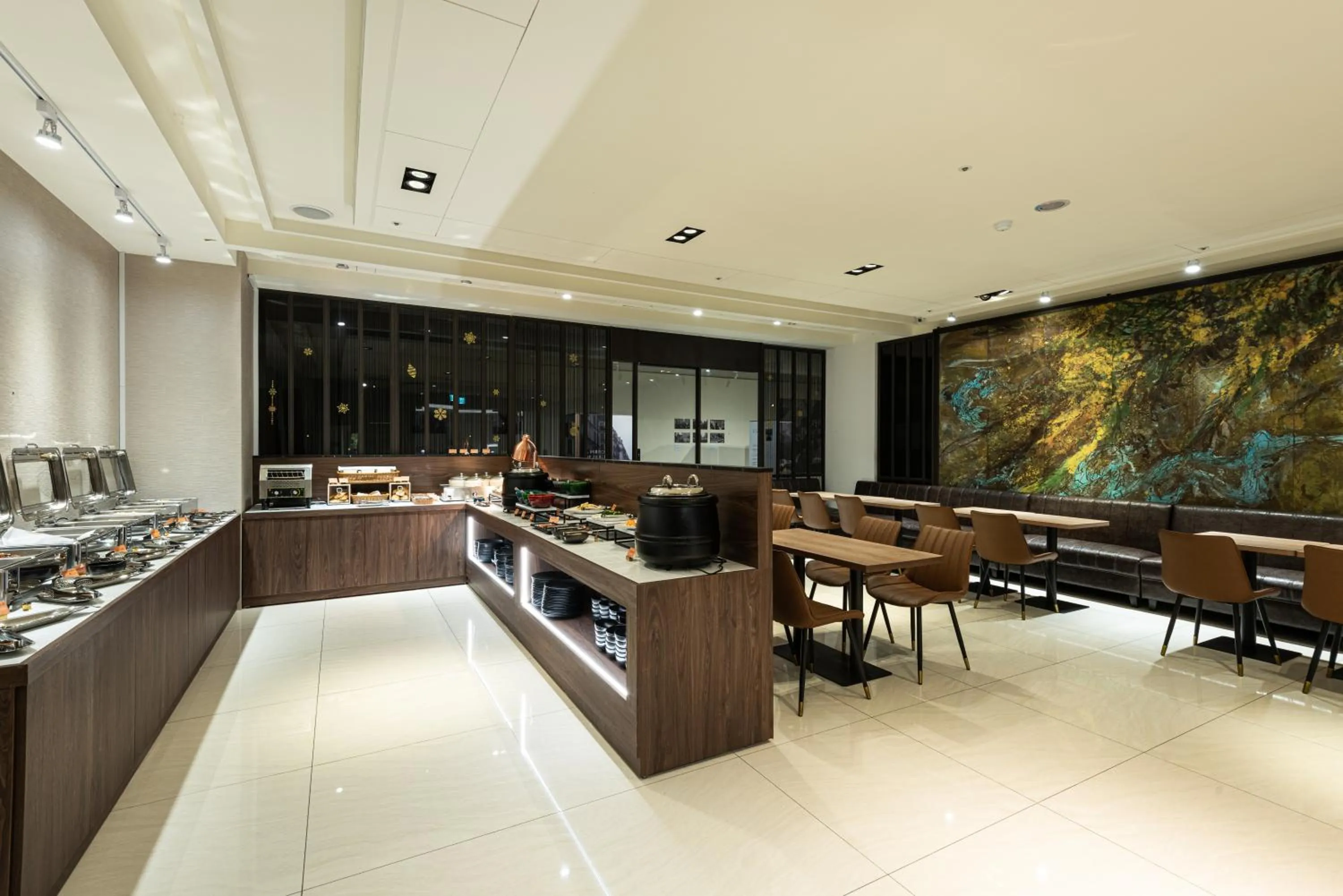 Spring Rhapsody Hotel