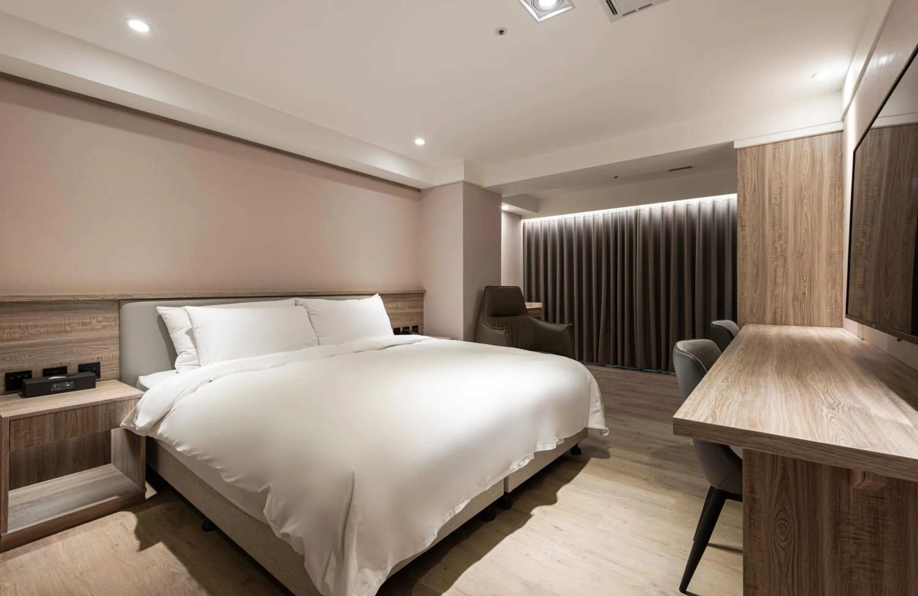 Bed in Spring Rhapsody Hotel